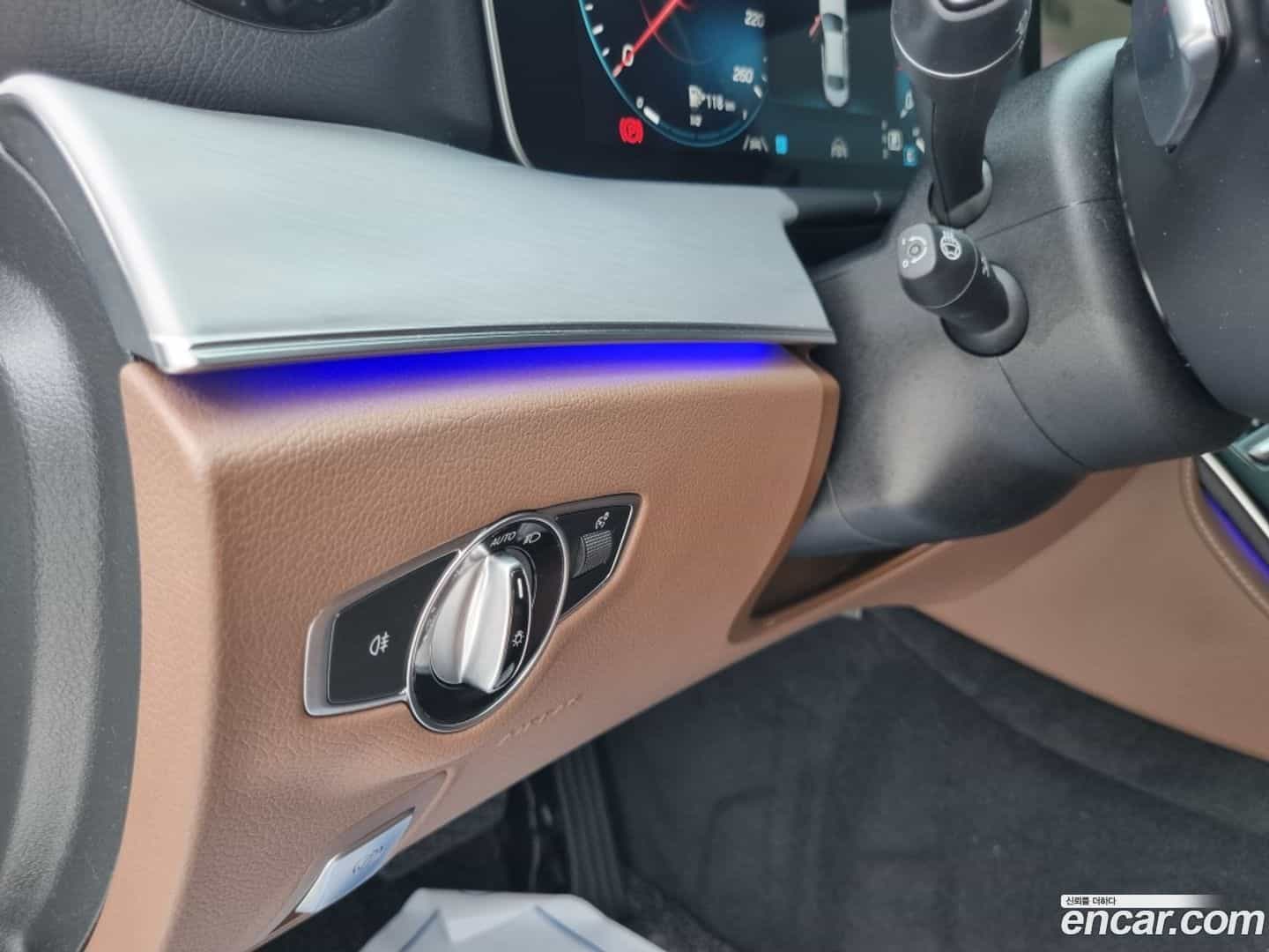 E-Class Mercedes-Benz 2021.6-OPTION-019