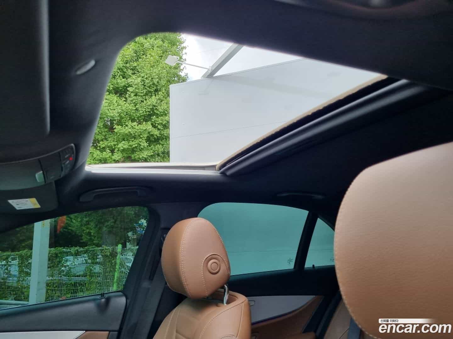 E-Class Mercedes-Benz 2021.6-OPTION-021