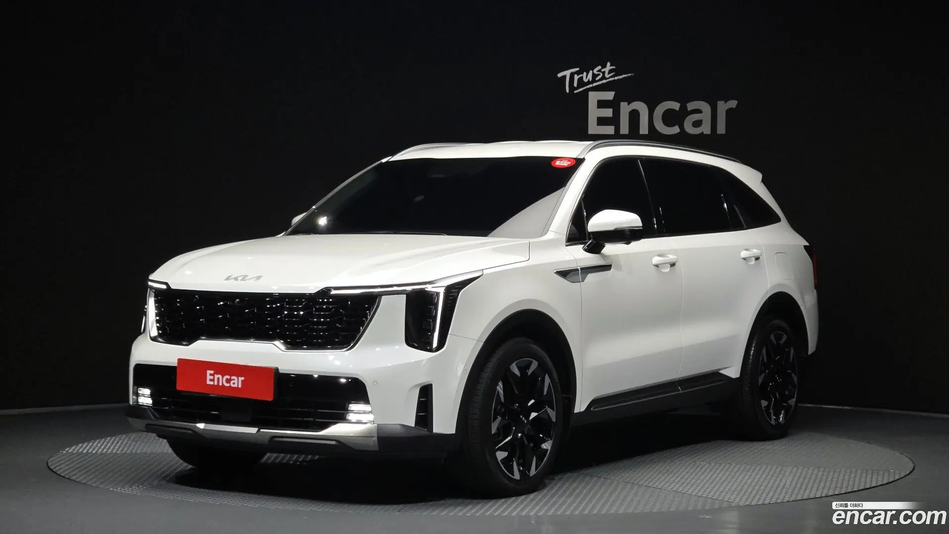 Main__Slider__Photo:Sorento Kia 2023.9-0