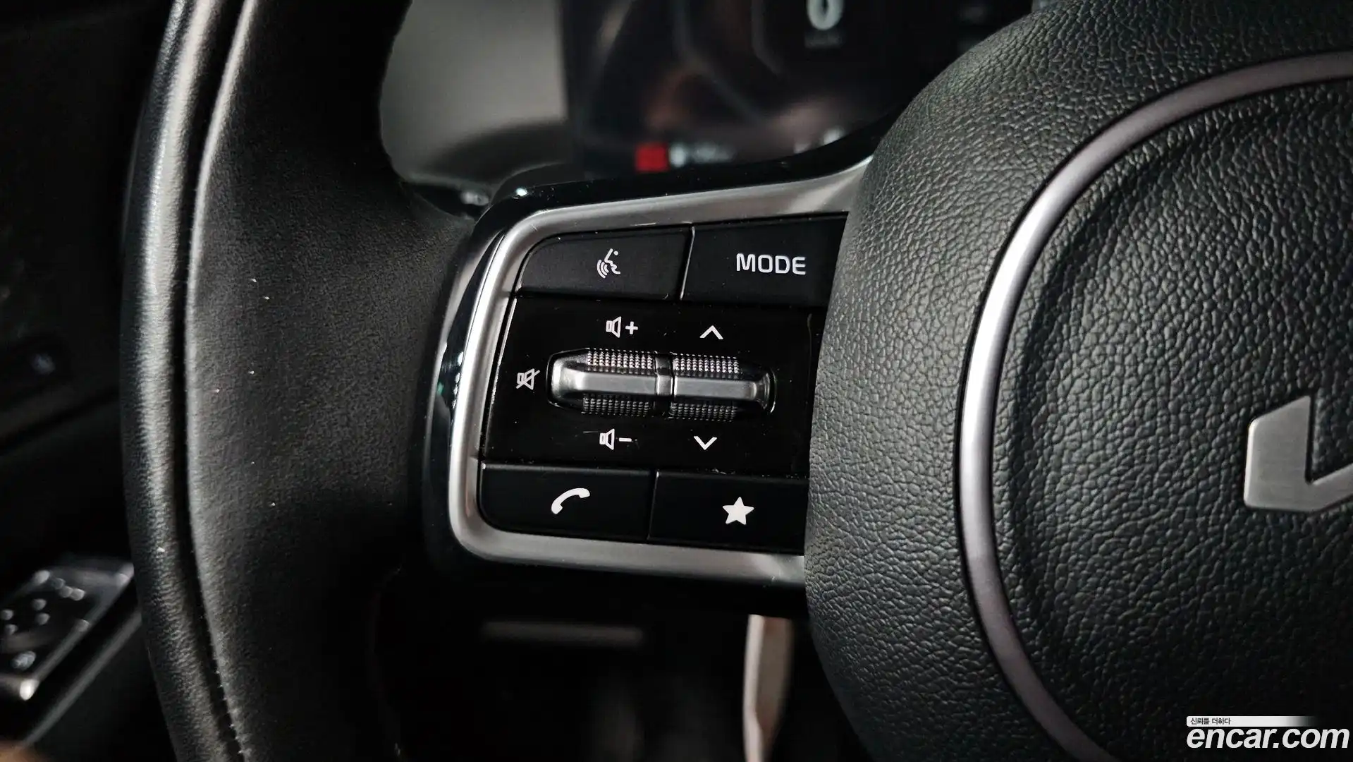 Sorento Kia 2023.9-OPTION-040