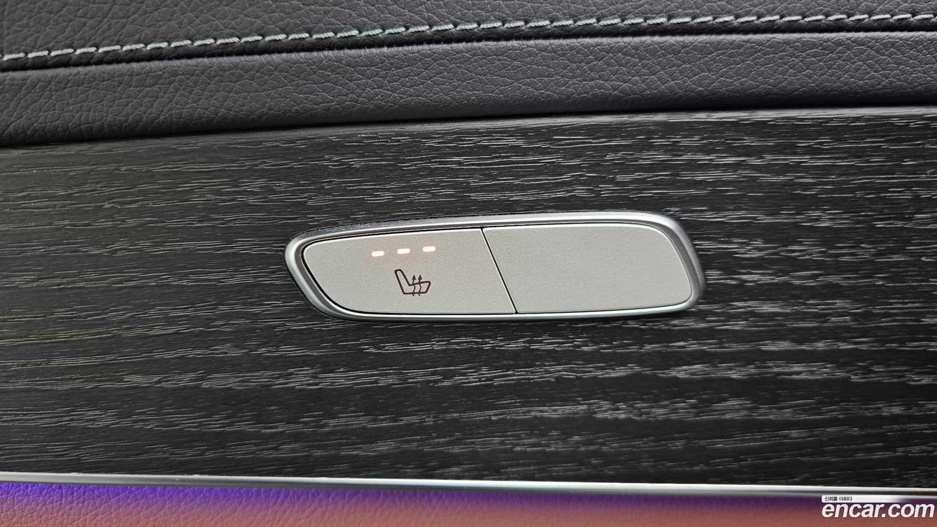 GLC-Class Mercedes-Benz 2023.3-OPTION-043