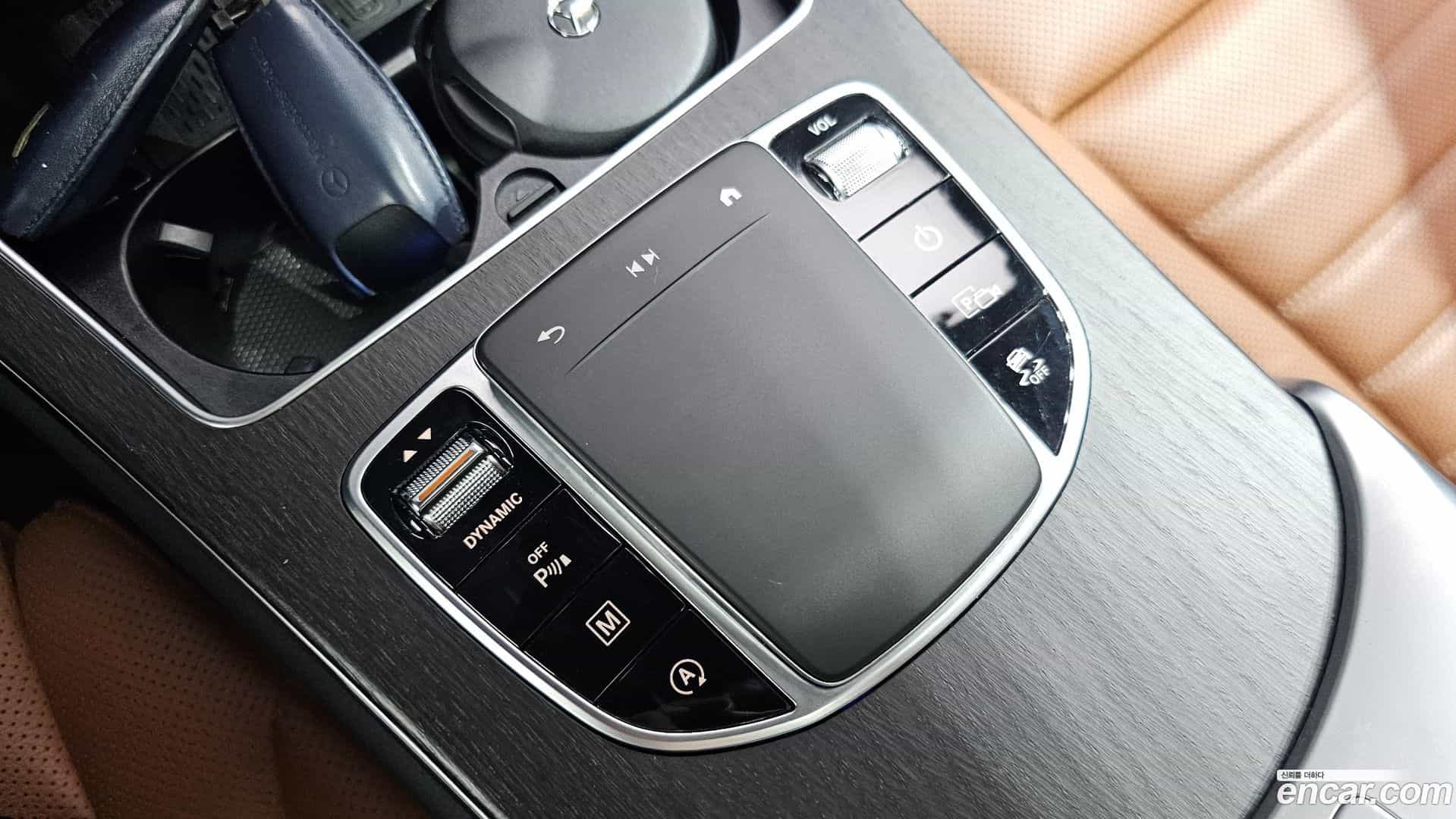 GLC-Class Mercedes-Benz 2023.3-OPTION-045