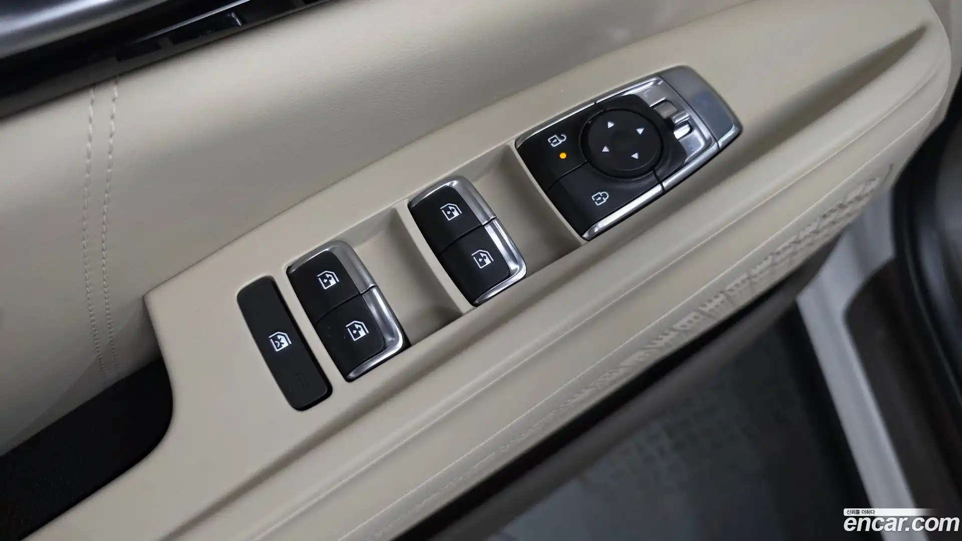 Canival Kia 2024.6-OPTION-051
