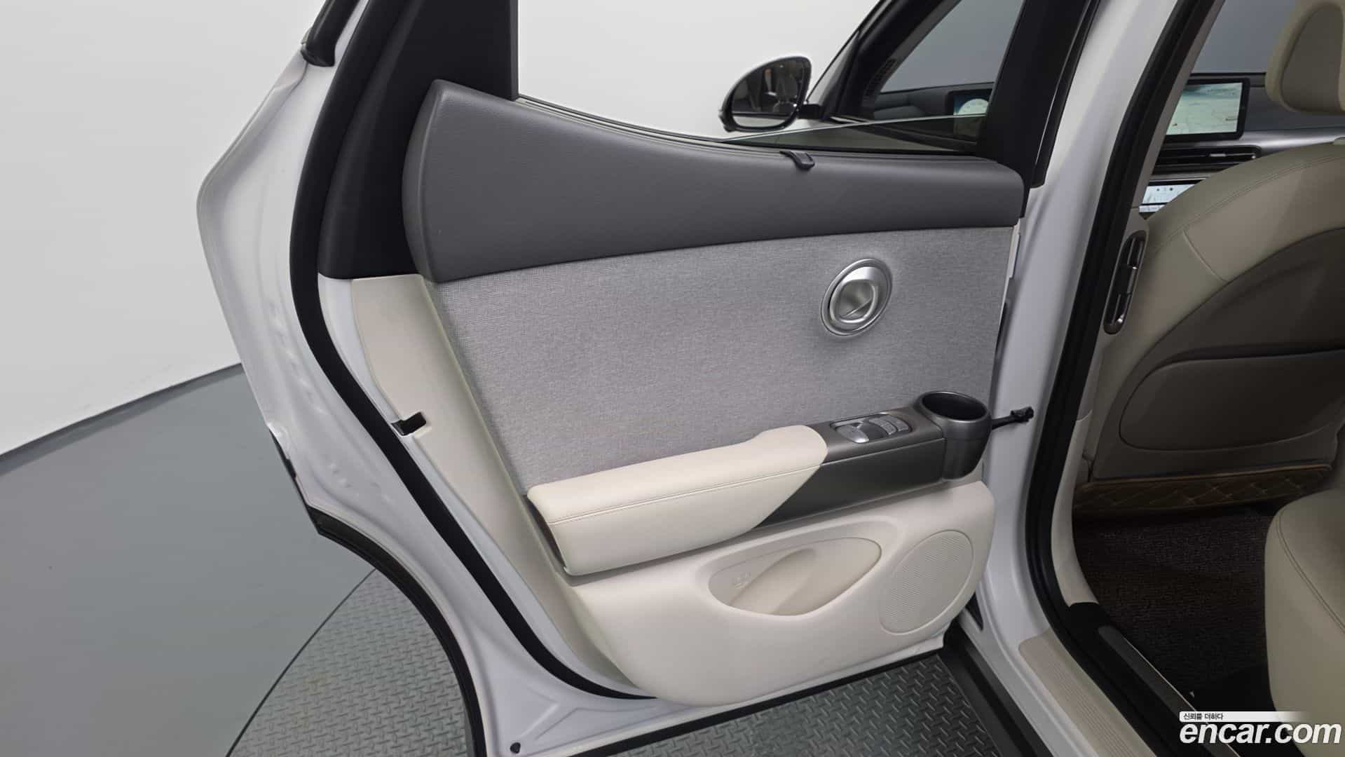 GV60 Genesis 2022.1-INNER-035