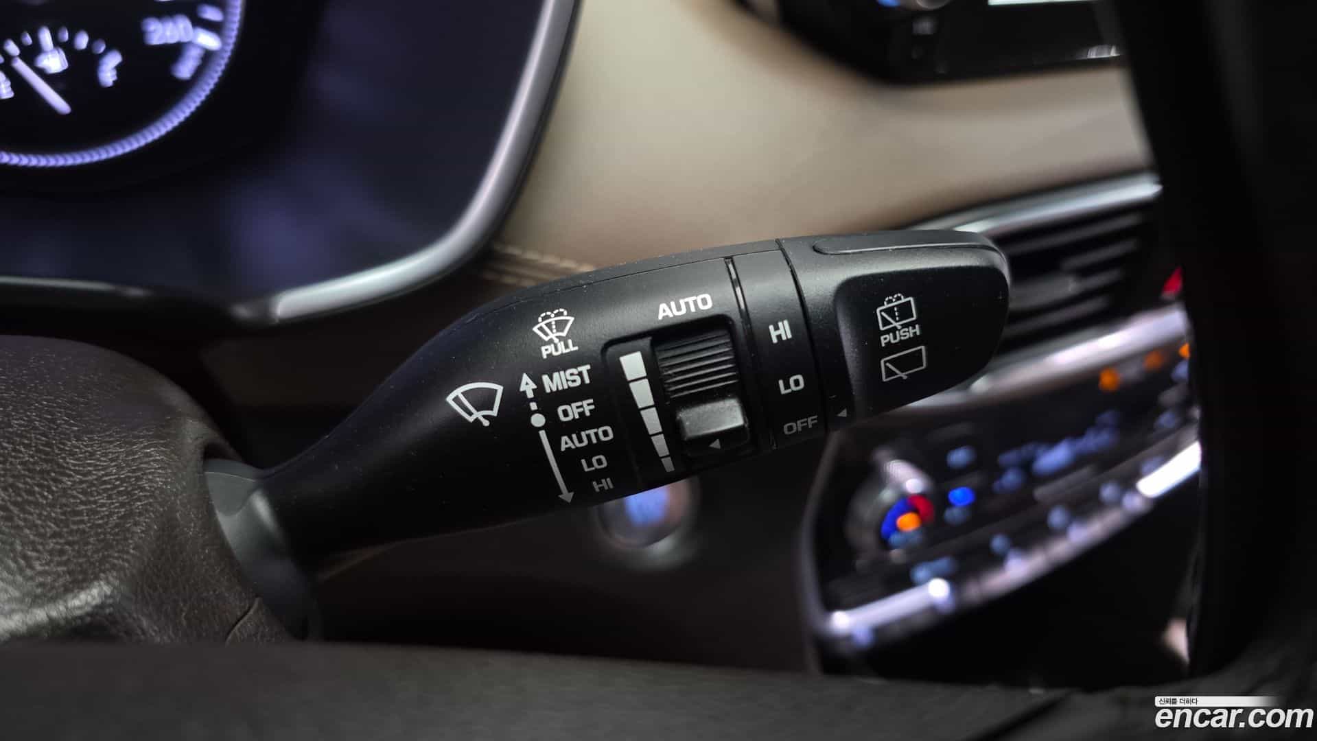 Santafe Hyundai 2018.3-OPTION-023