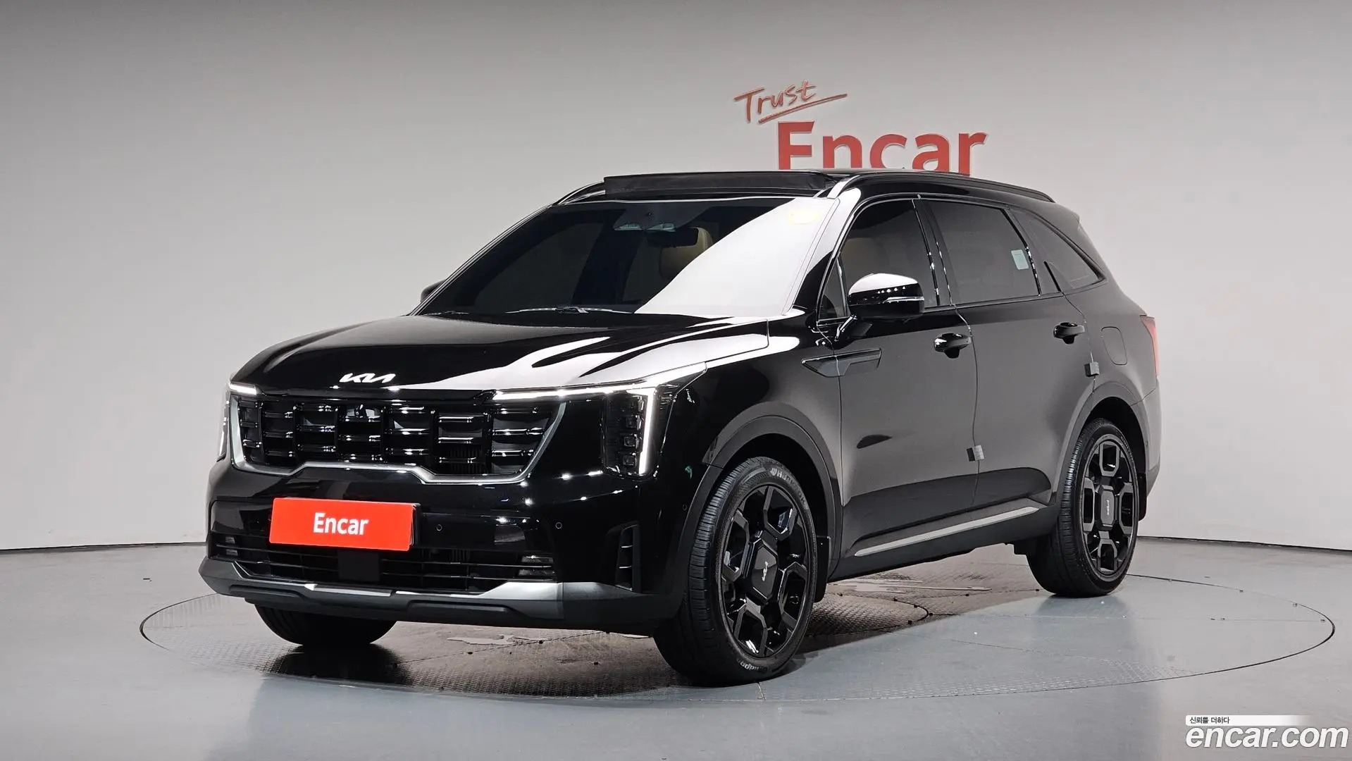 Main__Slider__Photo:Sorento Kia 2023.8-0