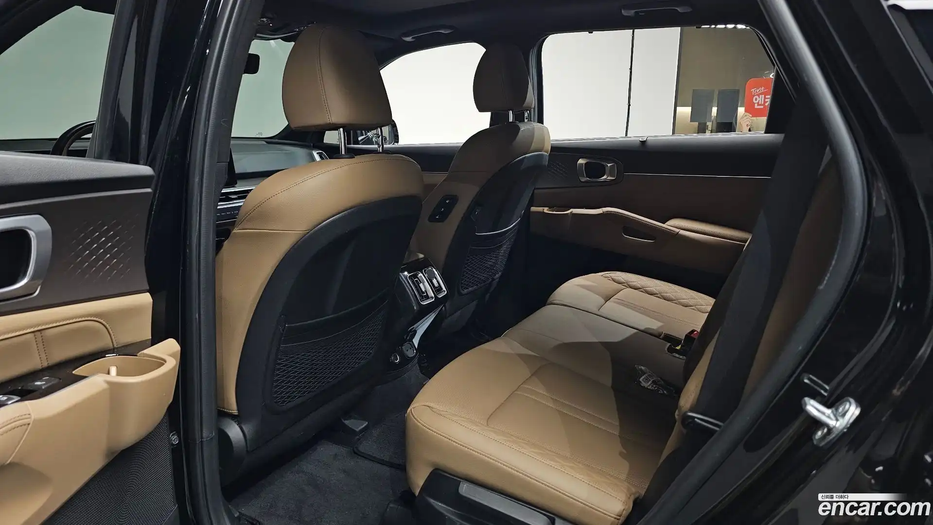 Sorento Kia 2023.8-OPTION-015