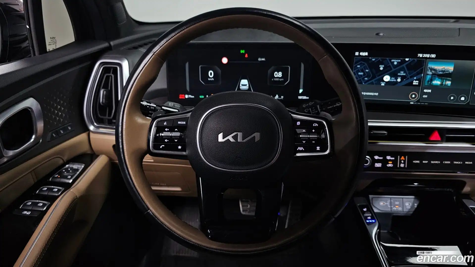 Sorento Kia 2023.8-OPTION-017