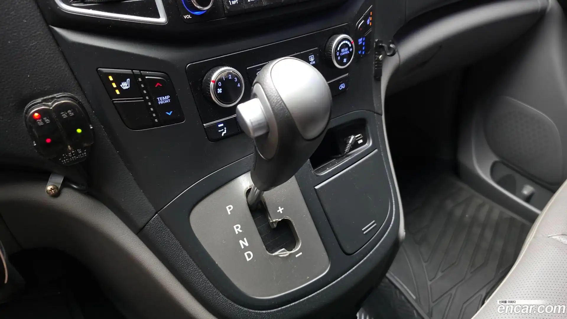 Starex Hyundai 2018.6-INNER-009