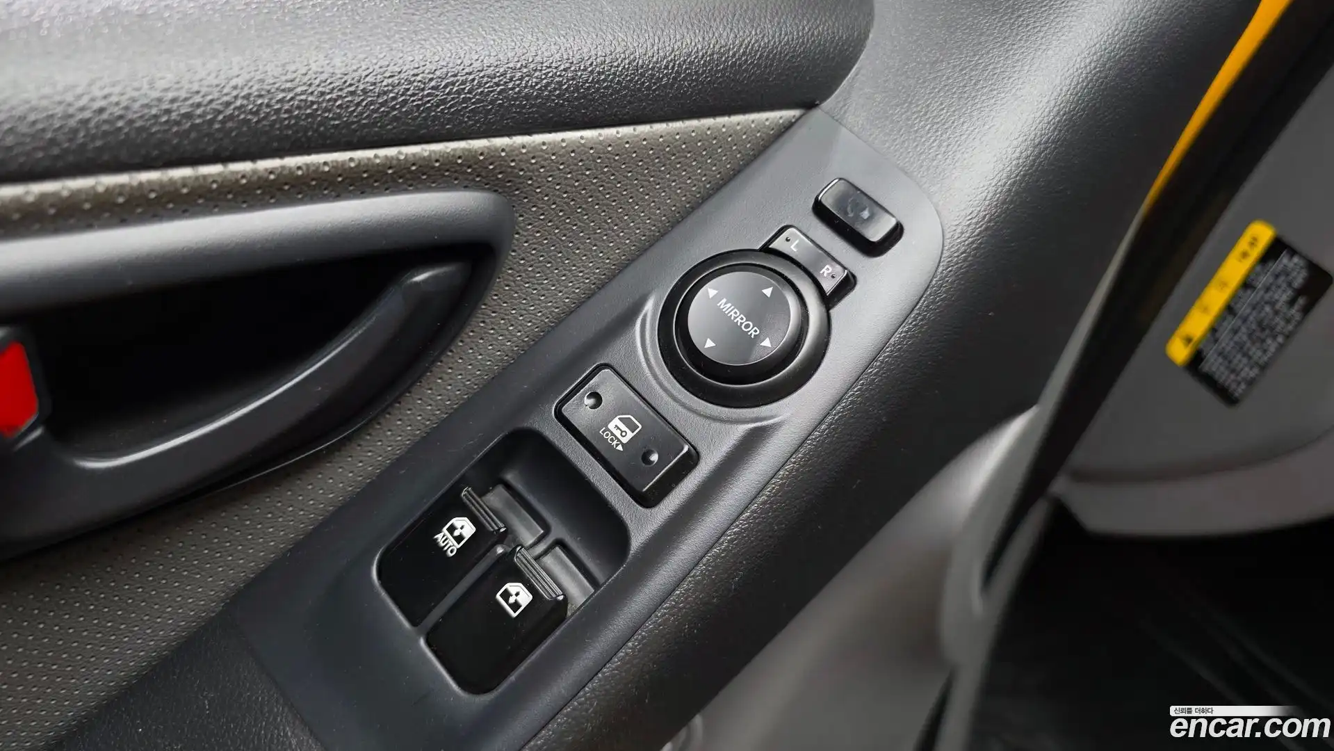 Starex Hyundai 2018.6-OPTION-045