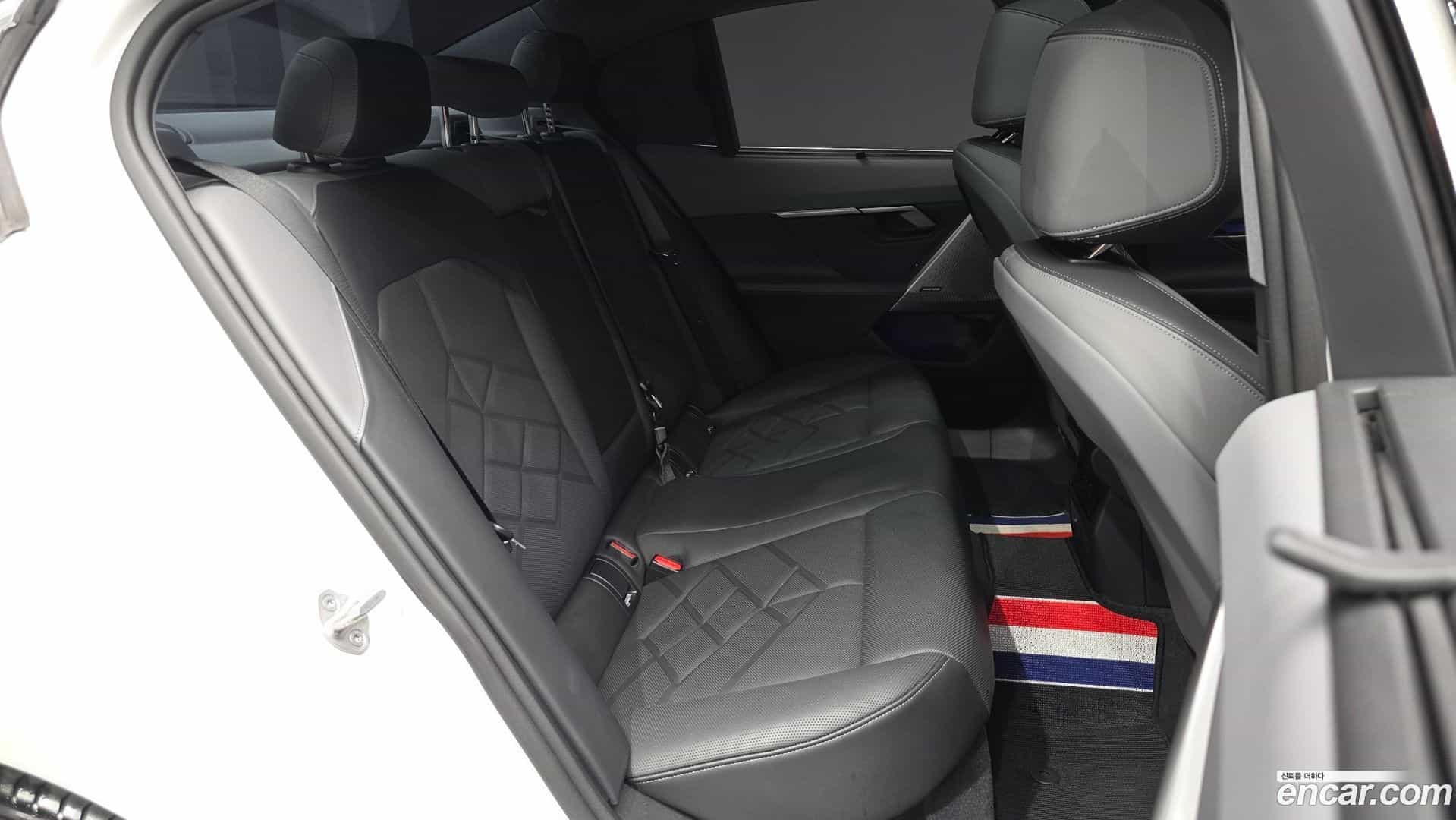 5-Series BMW 2023.8-OPTION-016