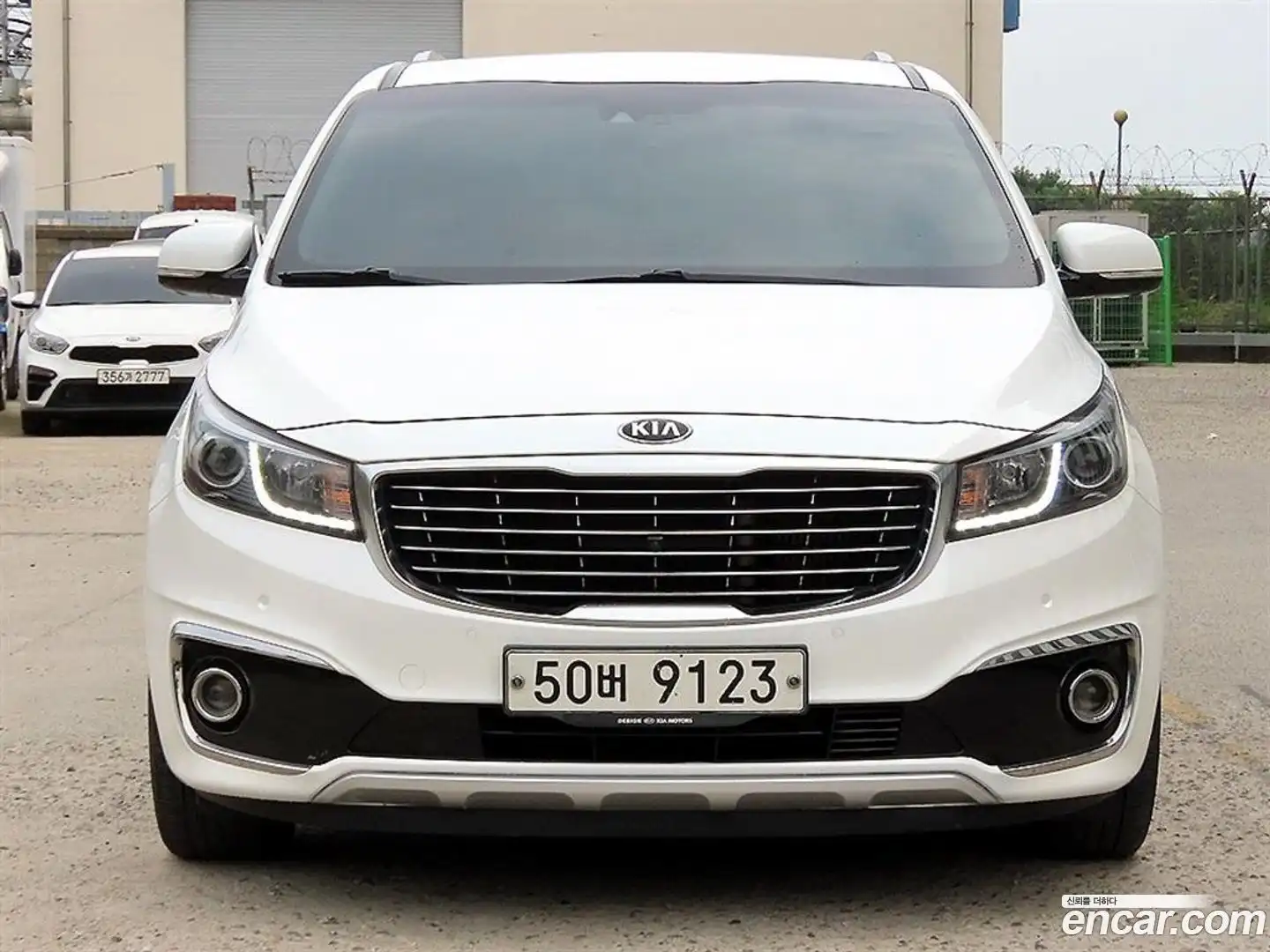 Canival Kia 2017.5-OUTER-001