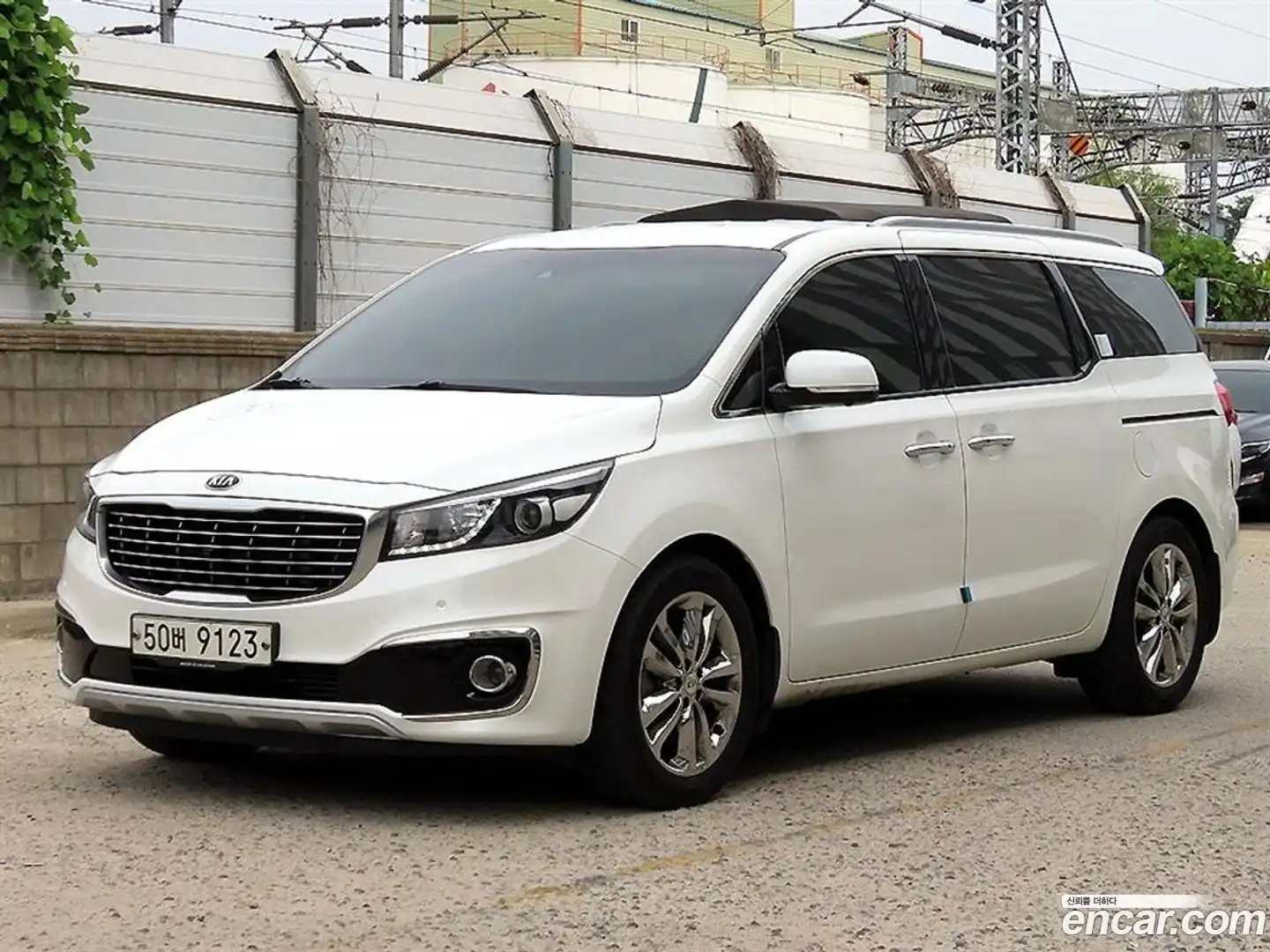 Canival Kia 2017.5-OUTER-002