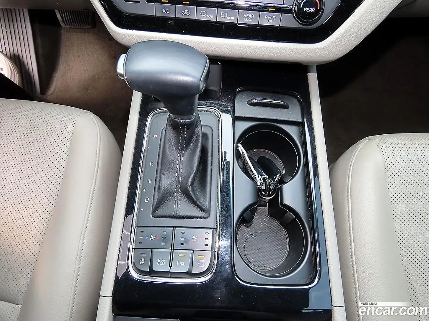 Canival Kia 2017.5-INNER-010