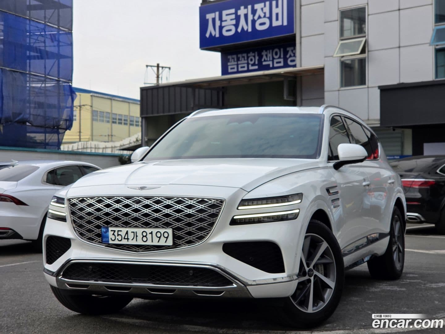 Main__Slider__Photo:GV80 Genesis 2024.2-0
