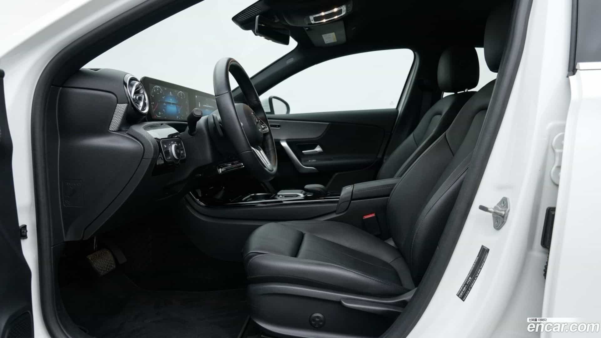 A-Class Mercedes-Benz 2021.1-INNER-010