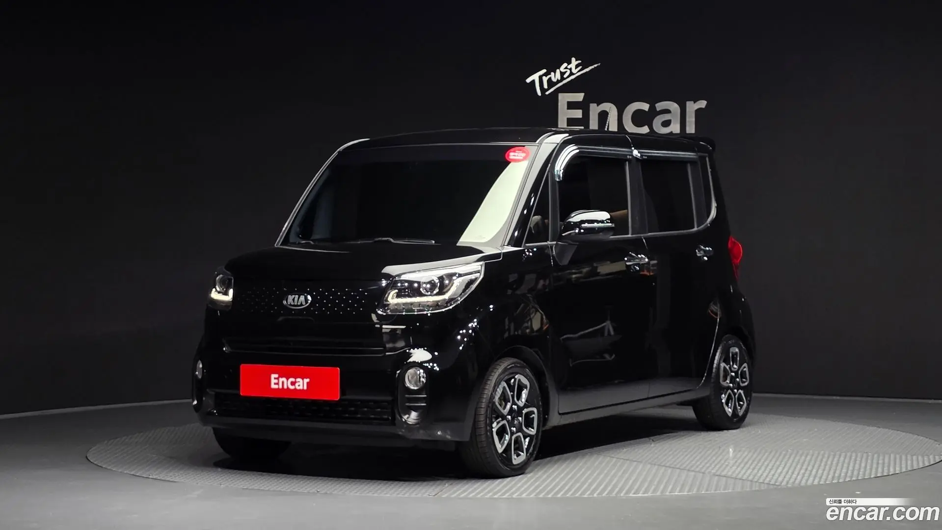 Main__Slider__Photo:RAY Kia 2019.2-0