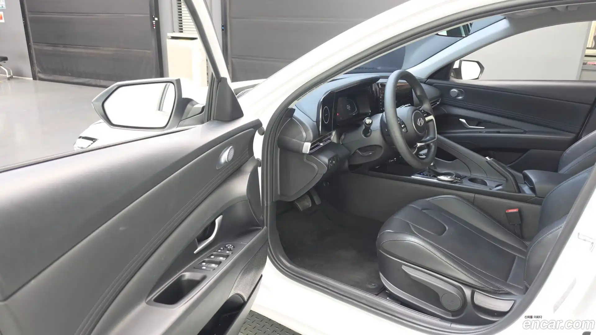 AVANTE Hyundai 2023.5-INNER-010