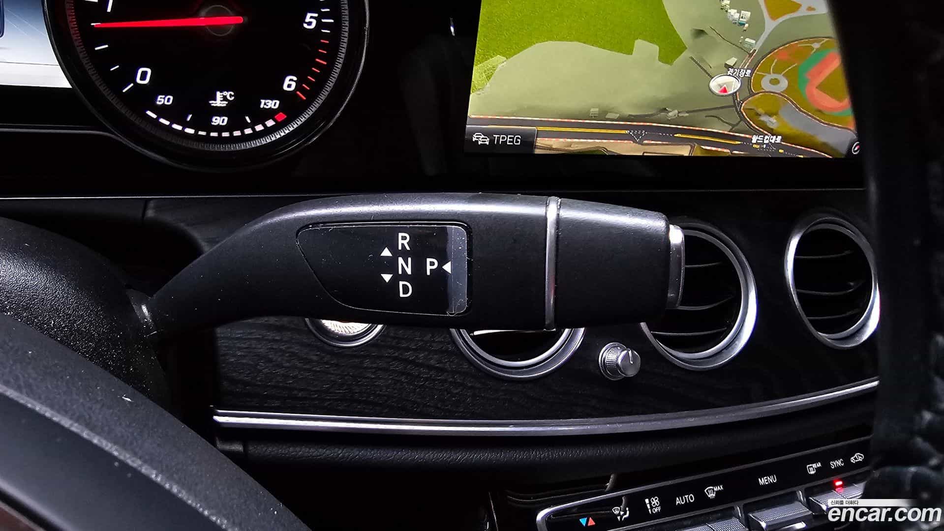 E-Class Mercedes-Benz 2018.2-INNER-009
