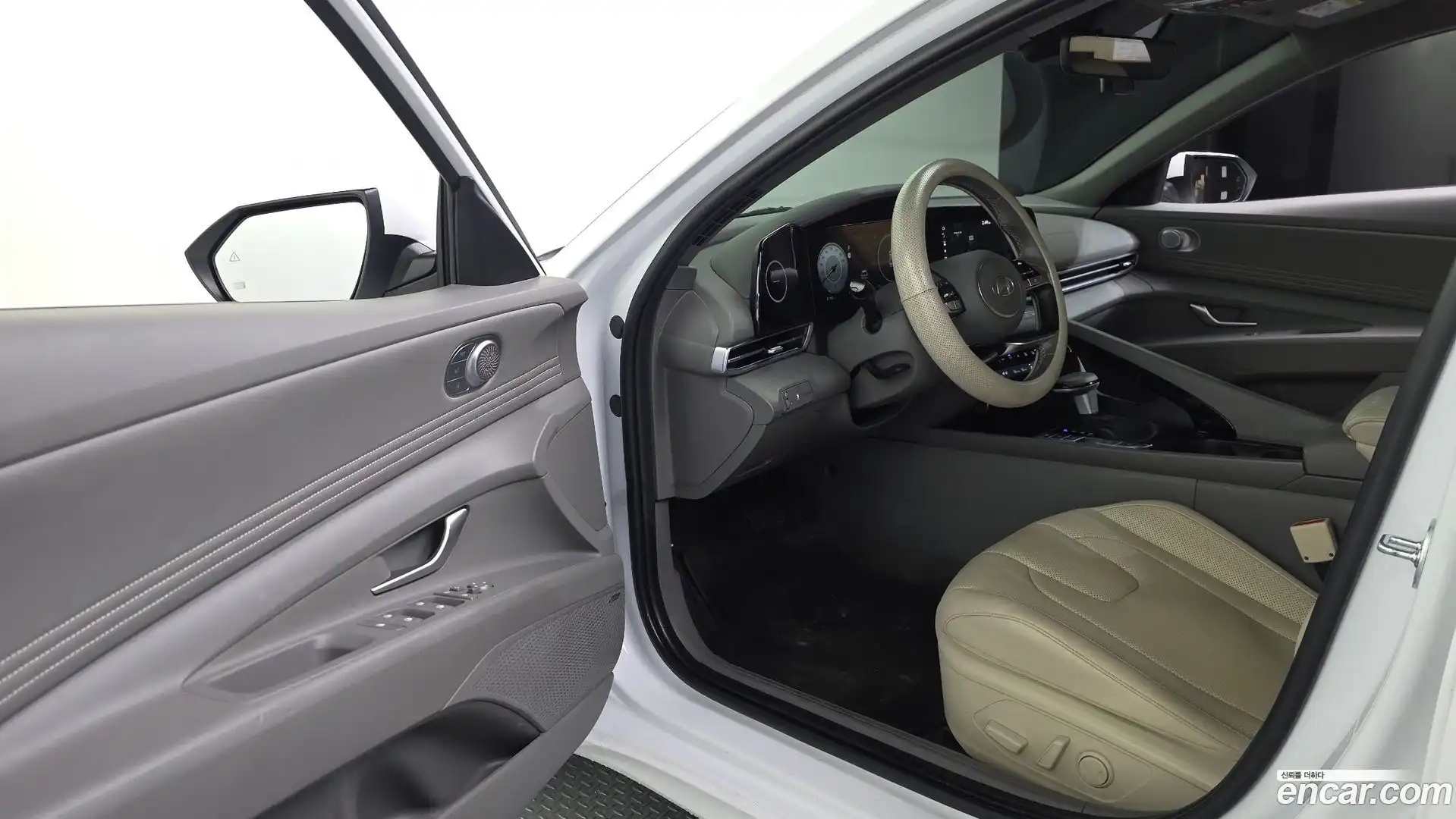 AVANTE Hyundai 2023.5-INNER-010