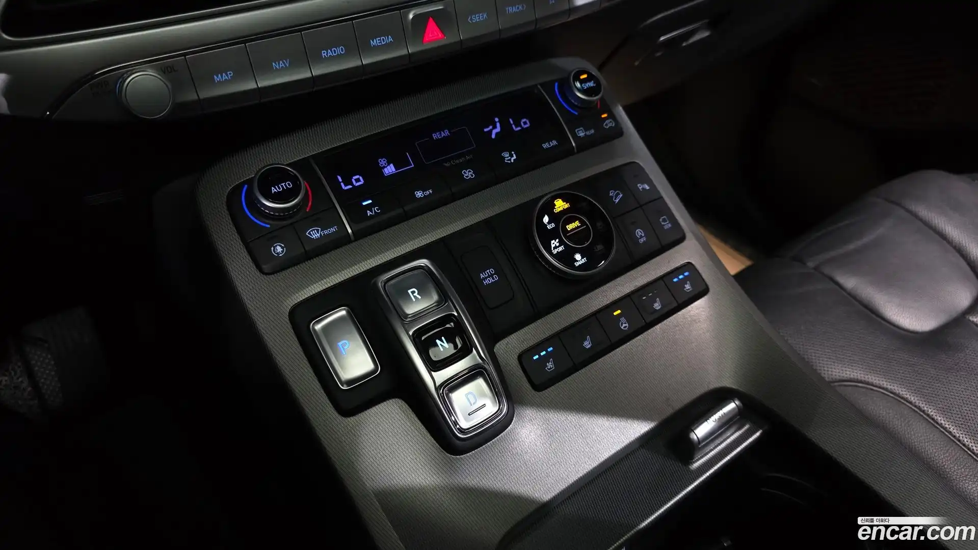 Palisade Hyundai 2019.2-INNER-009