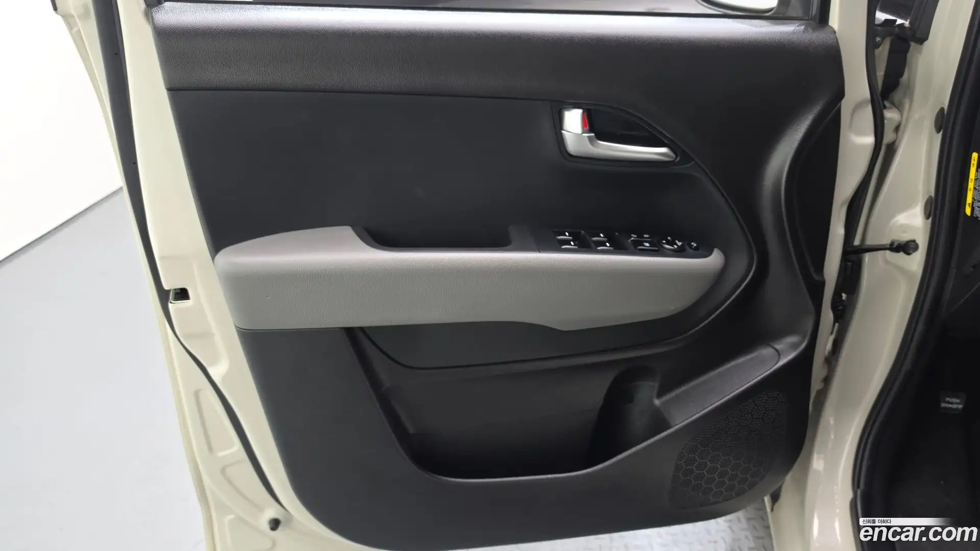 RAY Kia 2022.5-INNER-034