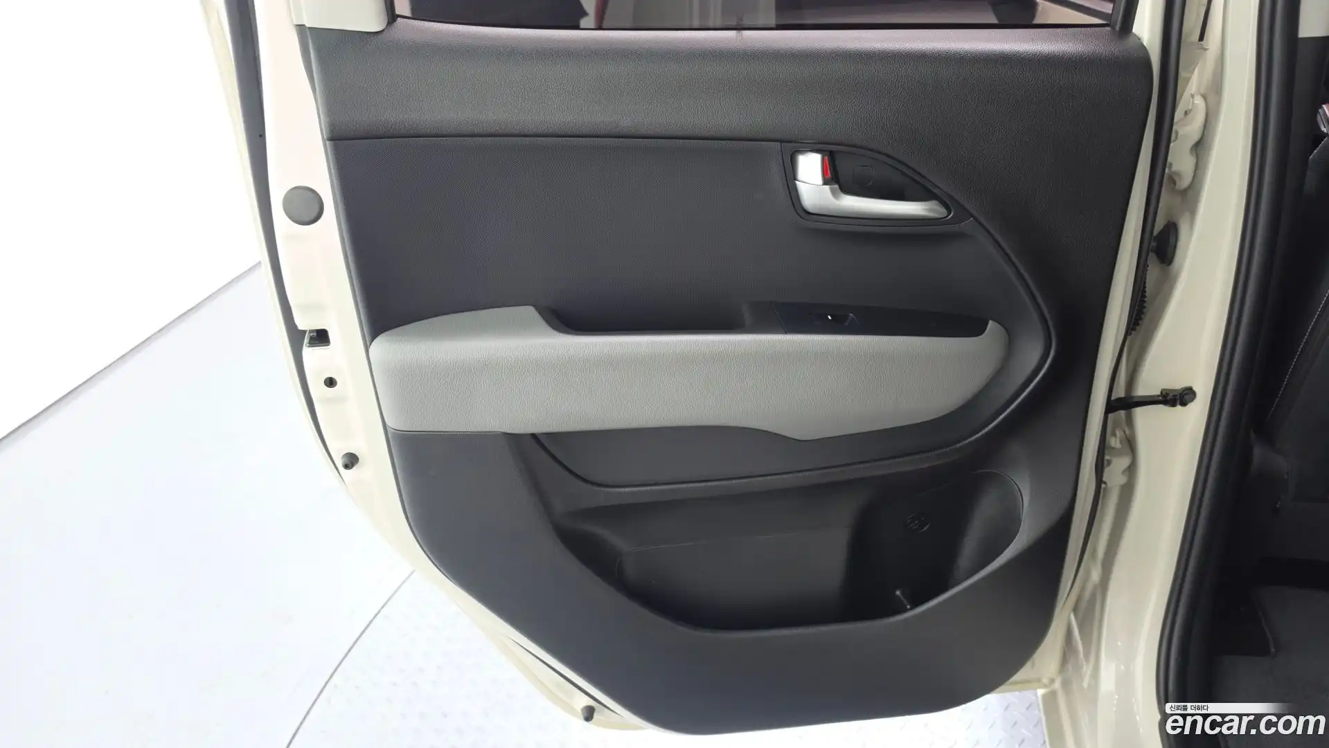 RAY Kia 2022.5-INNER-035