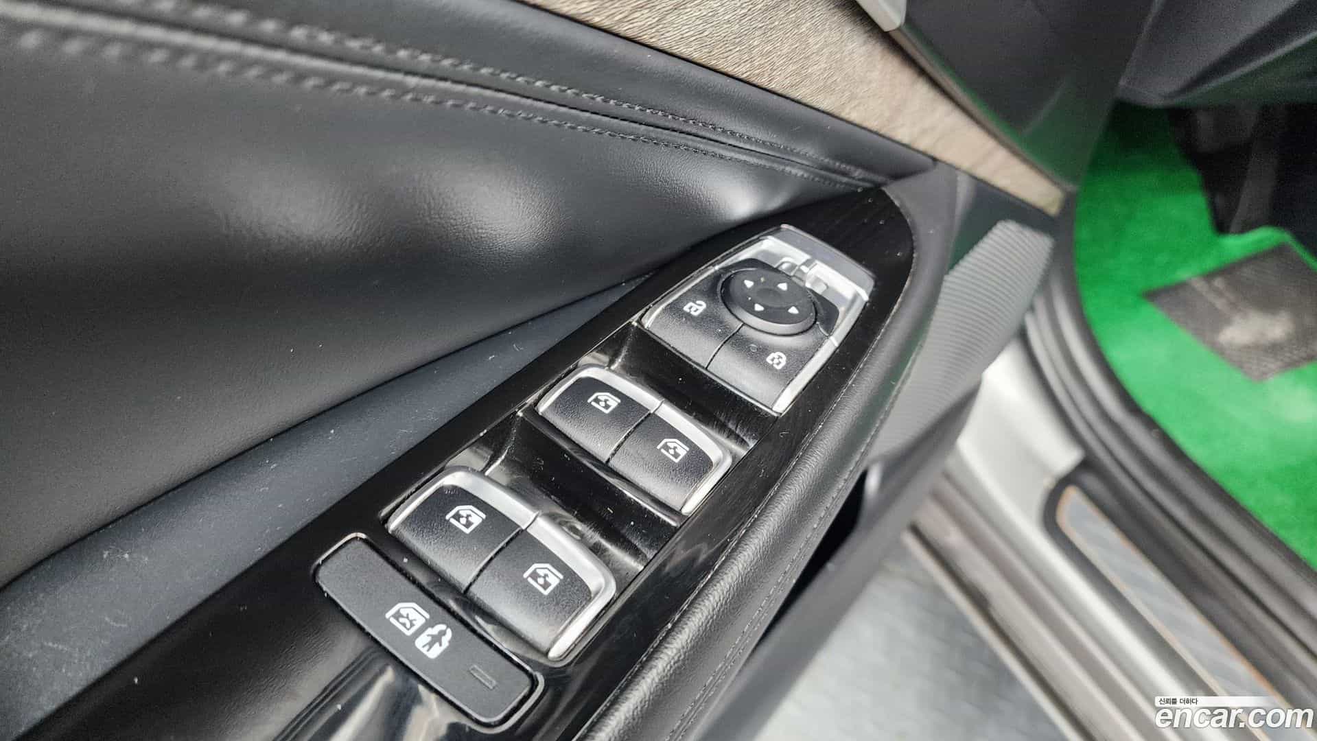 K8 Kia 2023.2-OPTION-042