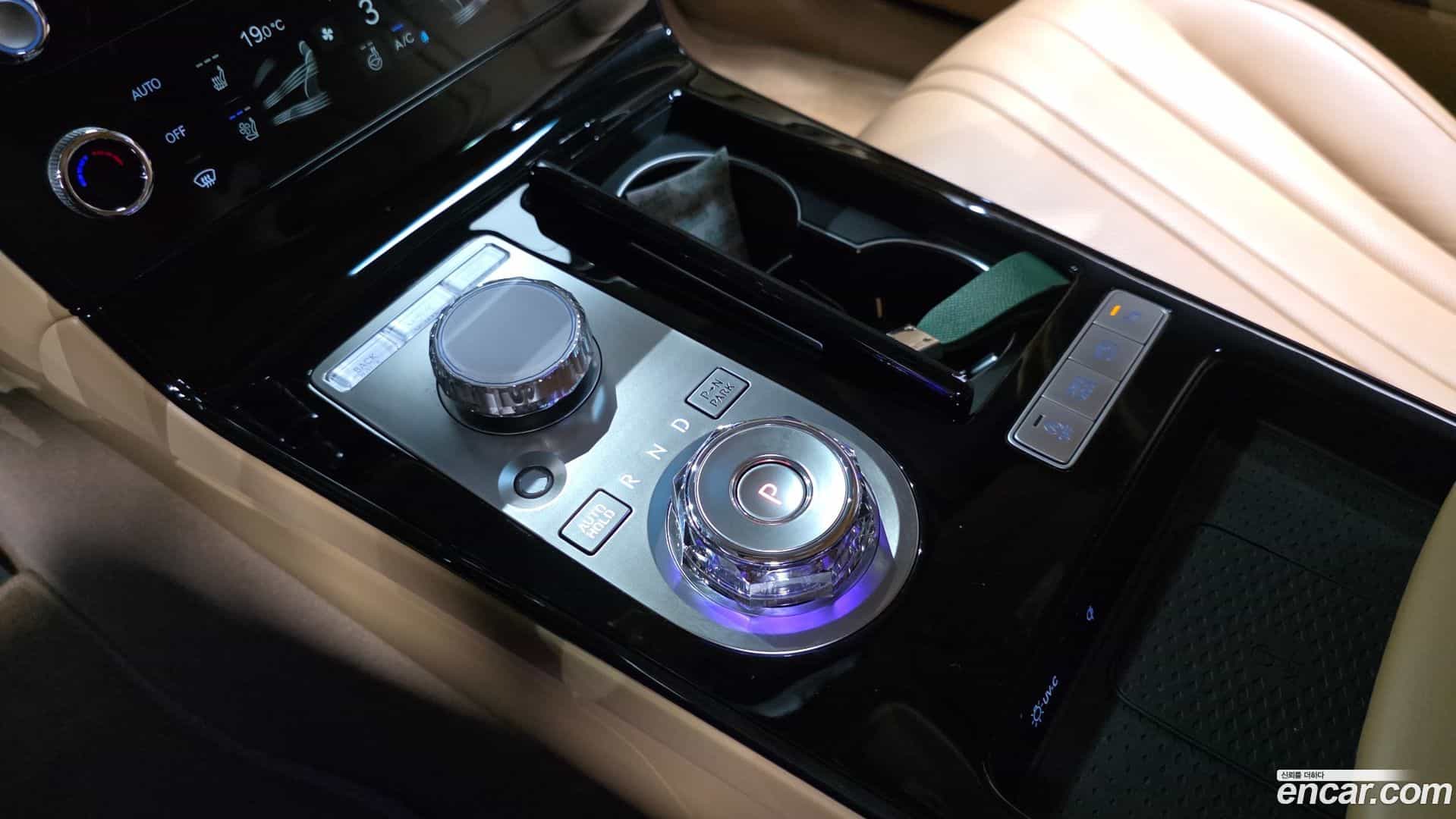 G80 Genesis 2024.1-INNER-009