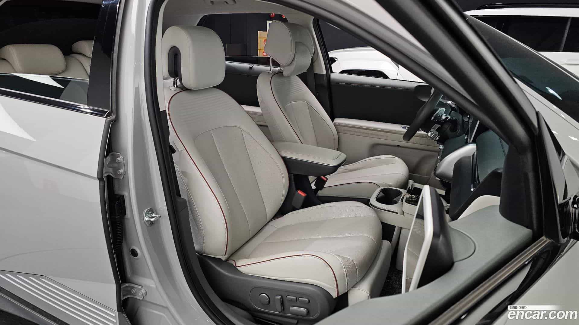Ioniq5 Hyundai 2022.1-INNER-010