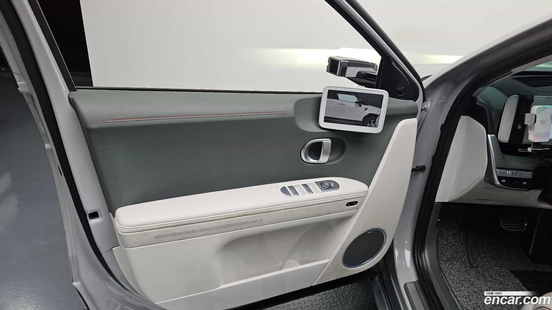 Ioniq5 Hyundai 2022.1-INNER-034