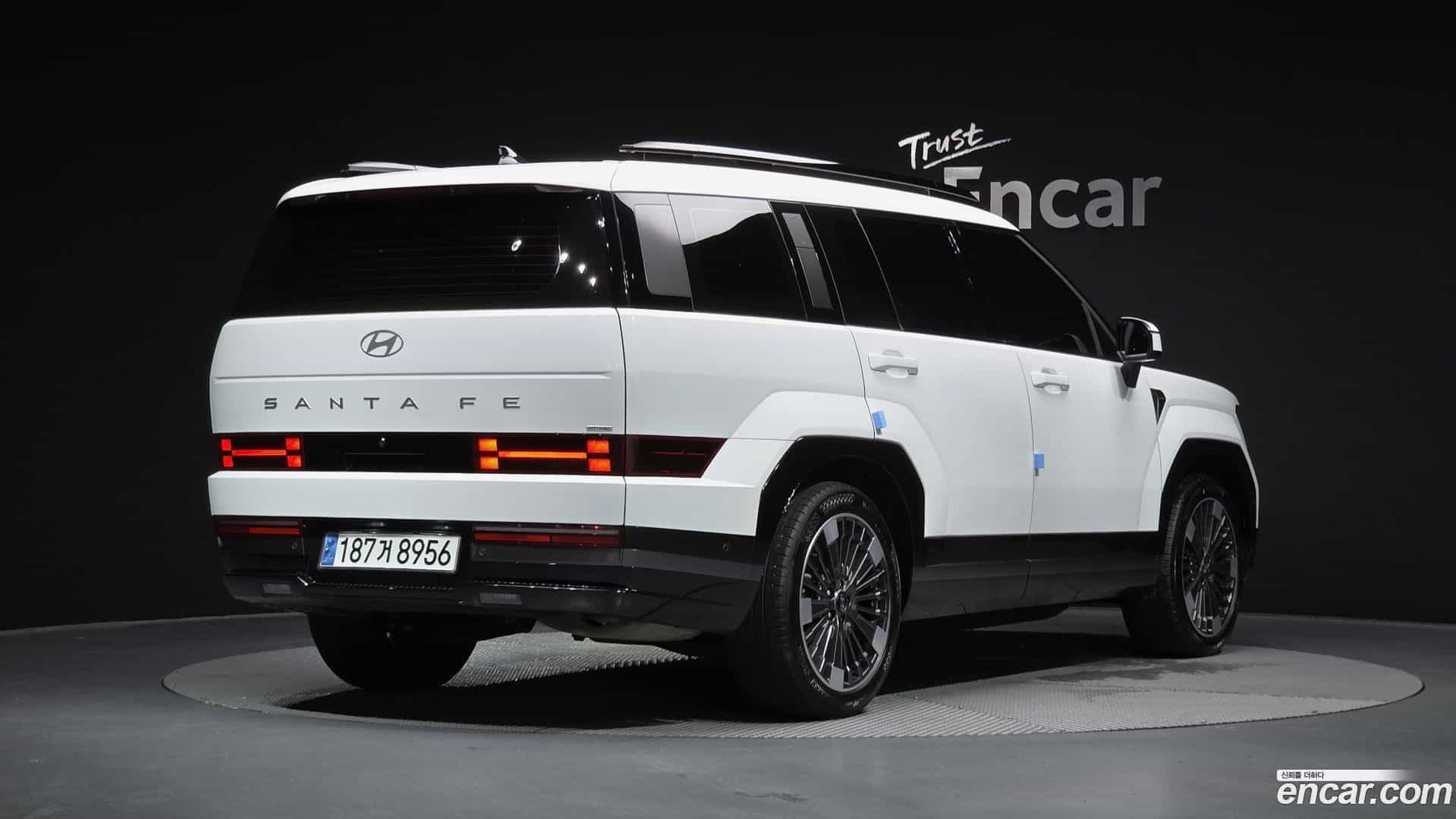 Santafe Hyundai 2023.9-OUTER-002