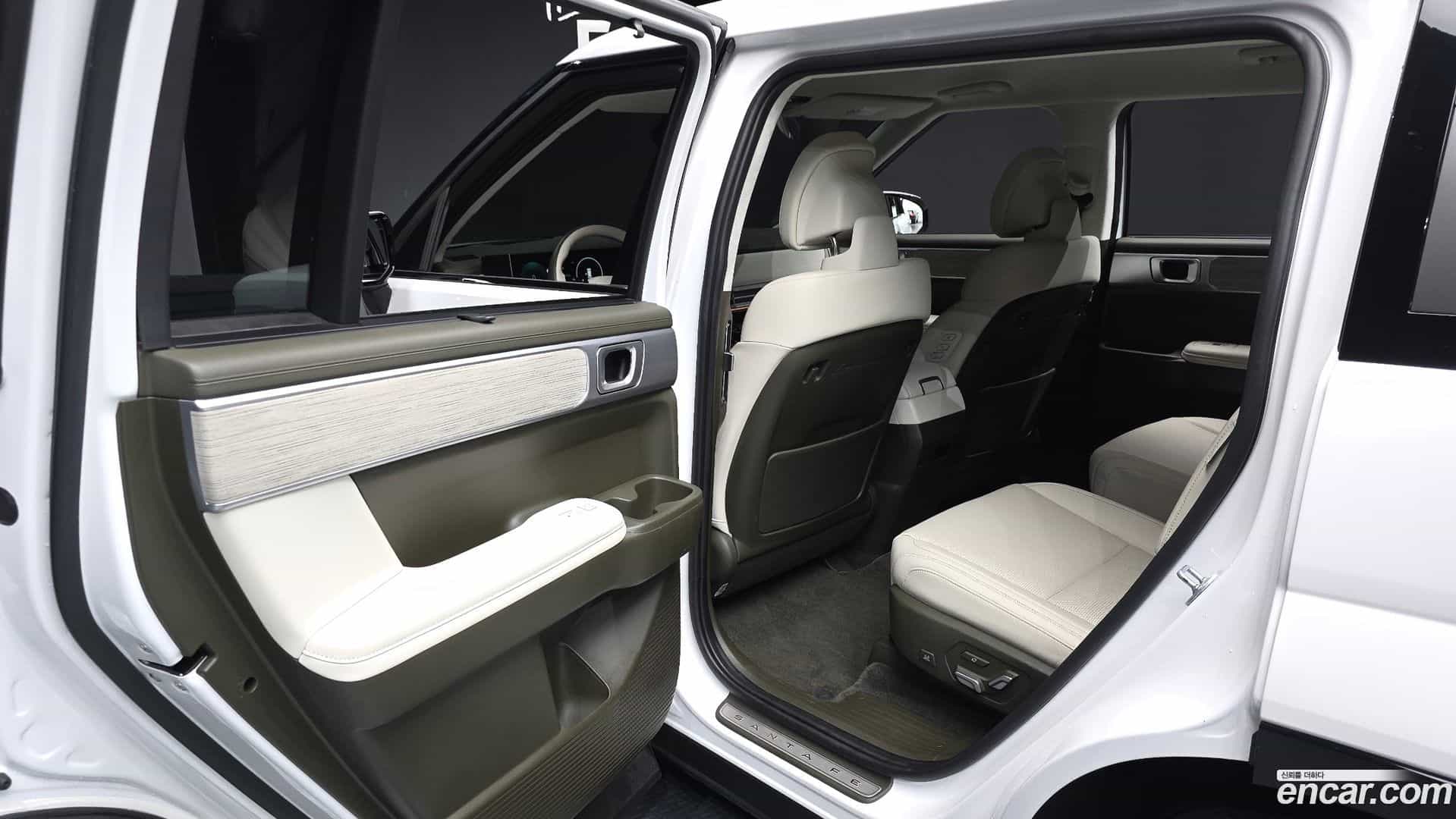 Santafe Hyundai 2023.9-INNER-036