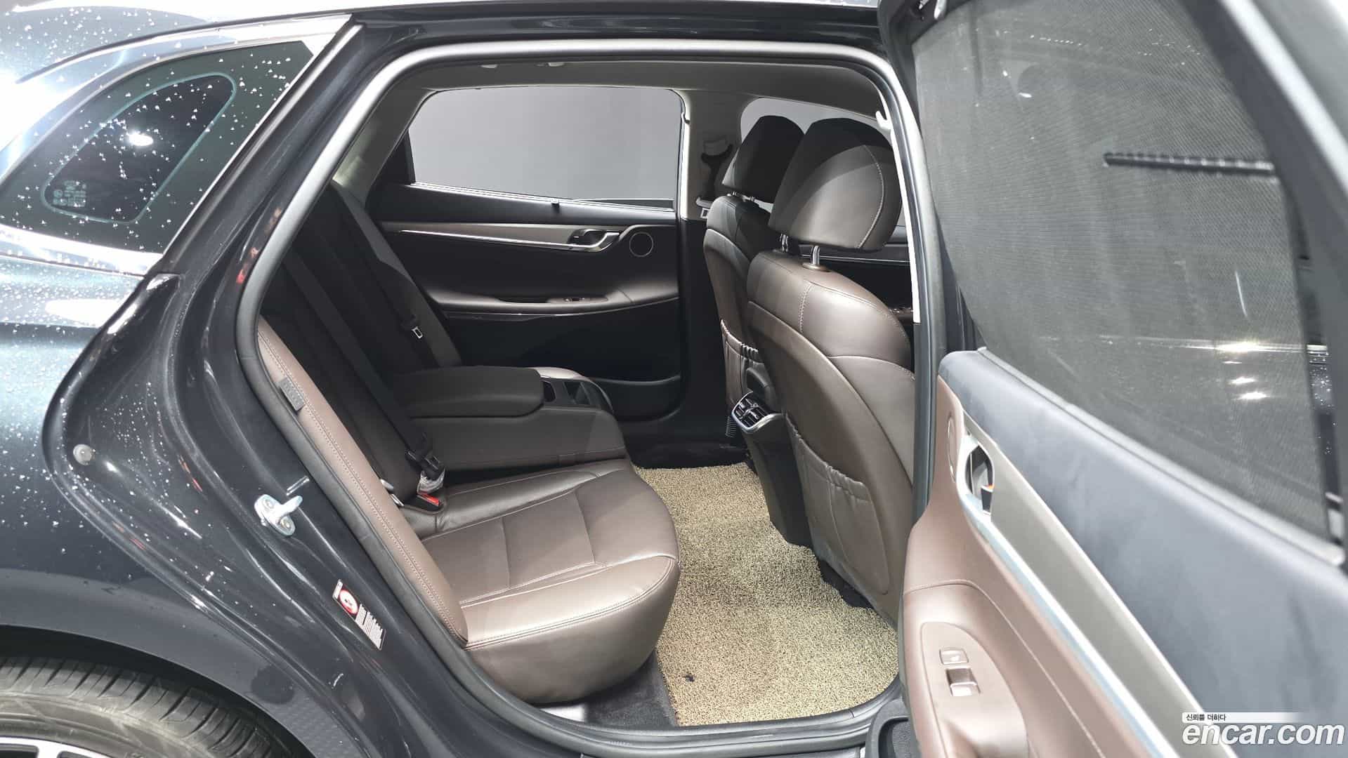 Grandeur Hyundai 2020.6-OPTION-016