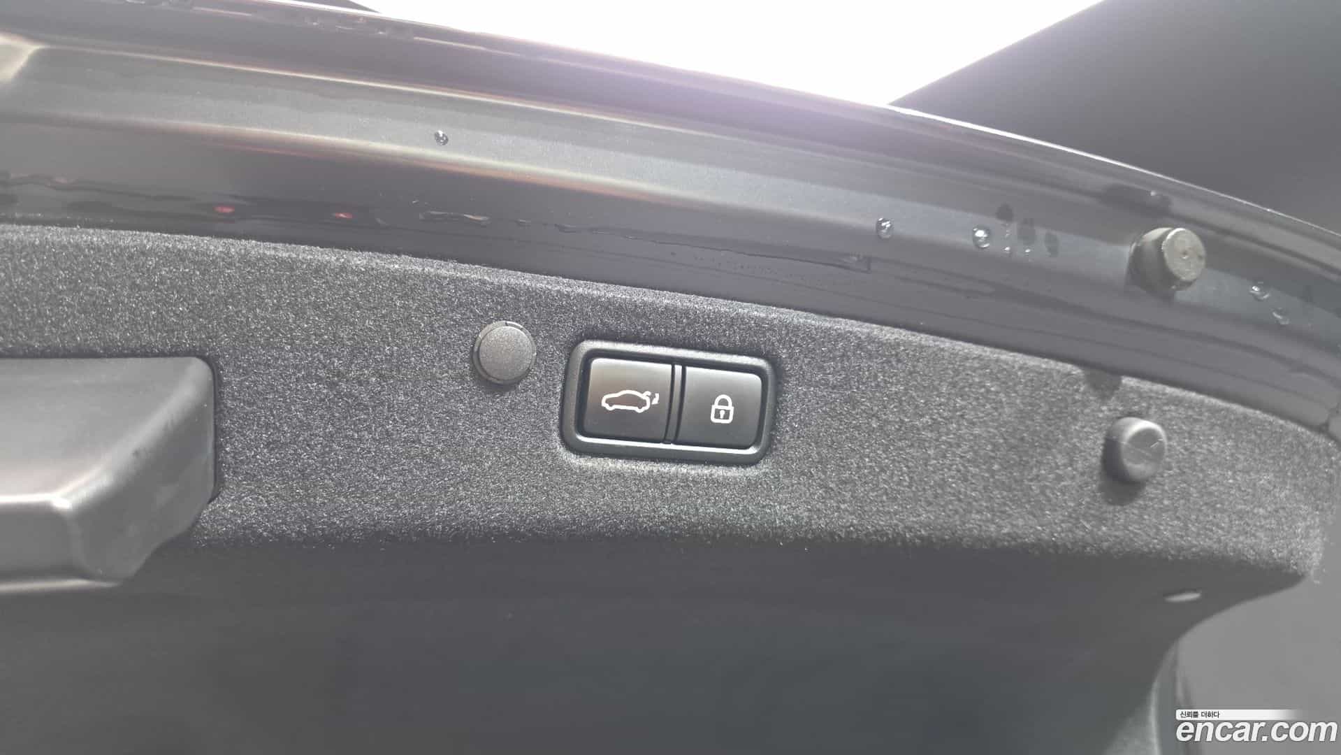 Grandeur Hyundai 2020.6-OPTION-047