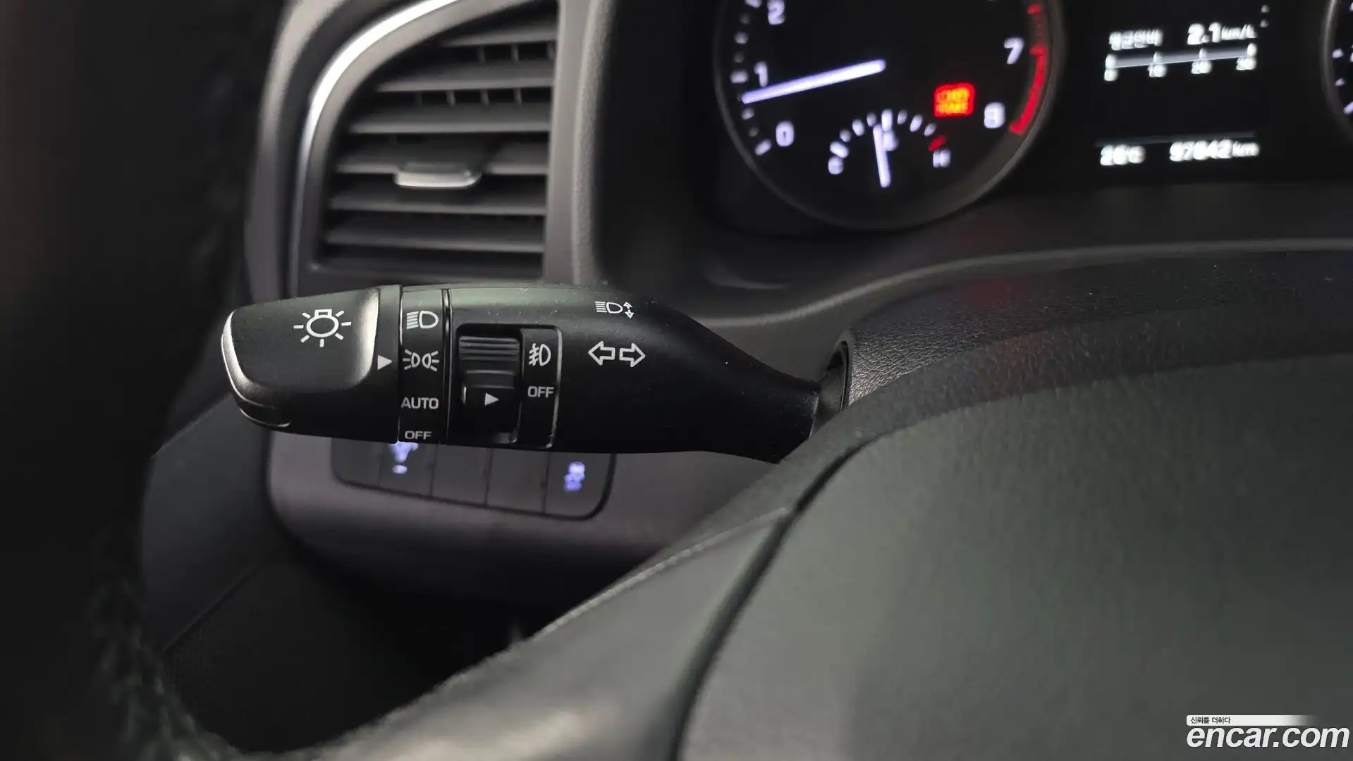 AVANTE Hyundai 2017.0-OPTION-021