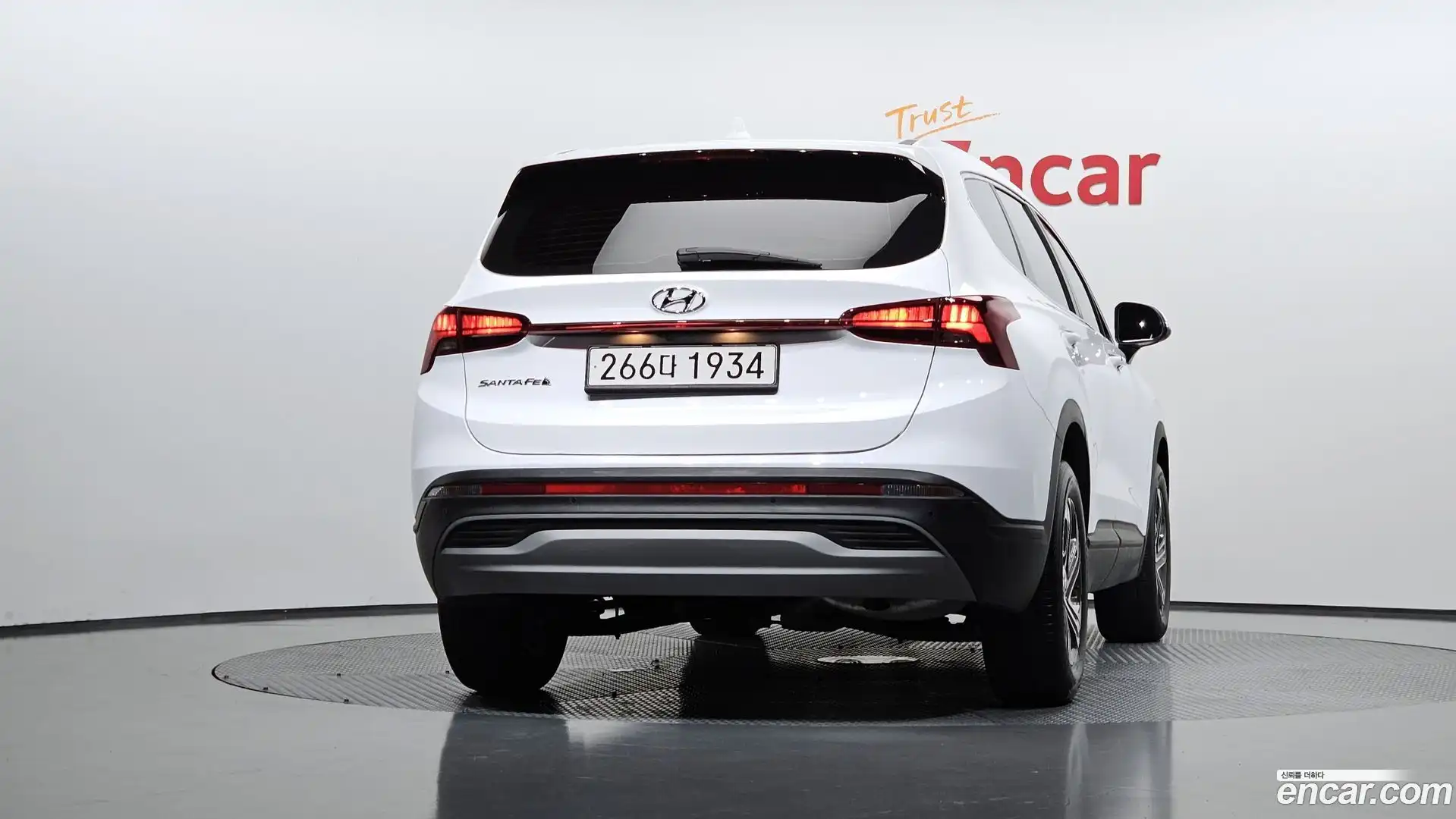 Santafe Hyundai 2022.8-OUTER-004