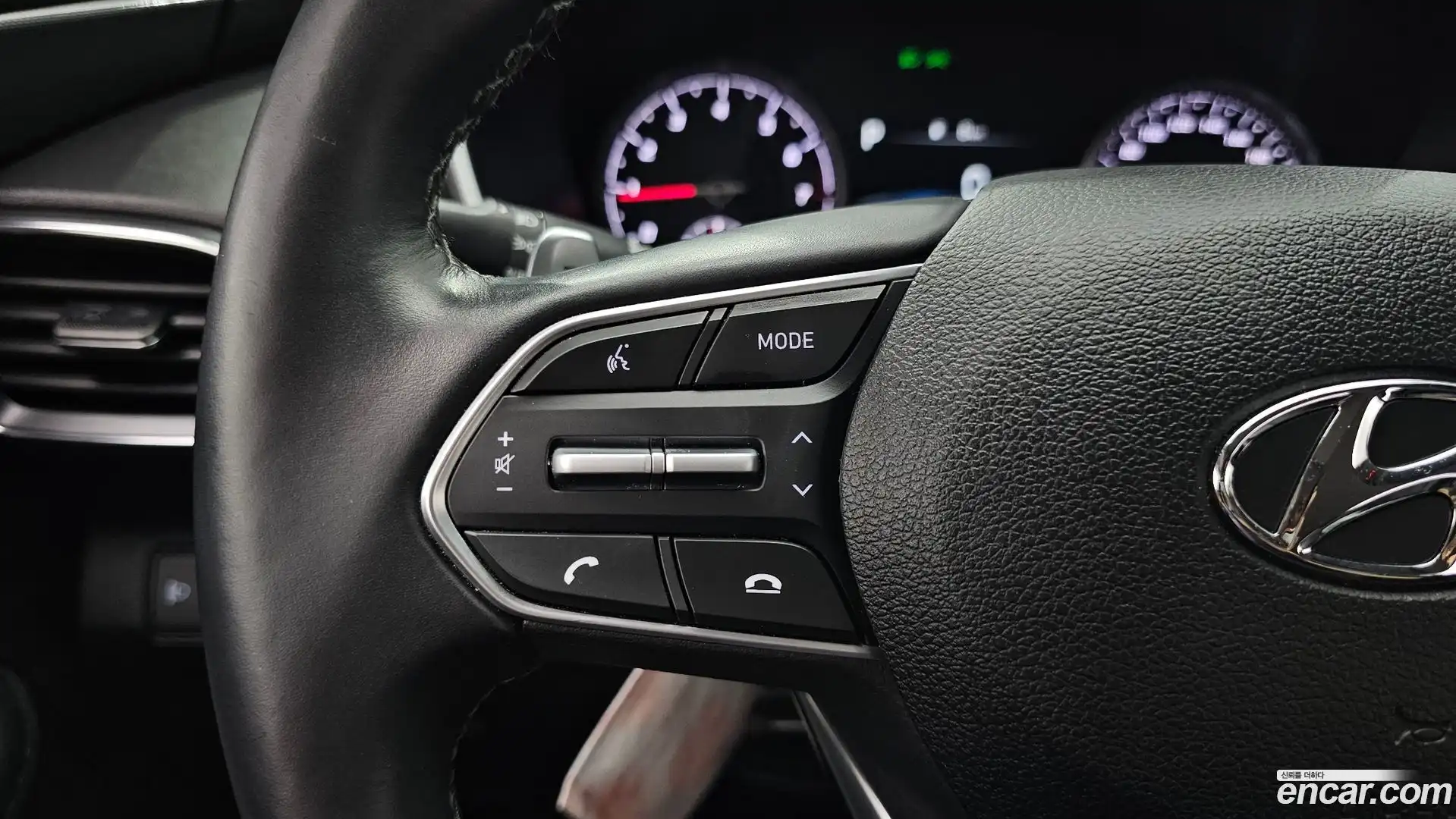 Santafe Hyundai 2022.8-OPTION-024