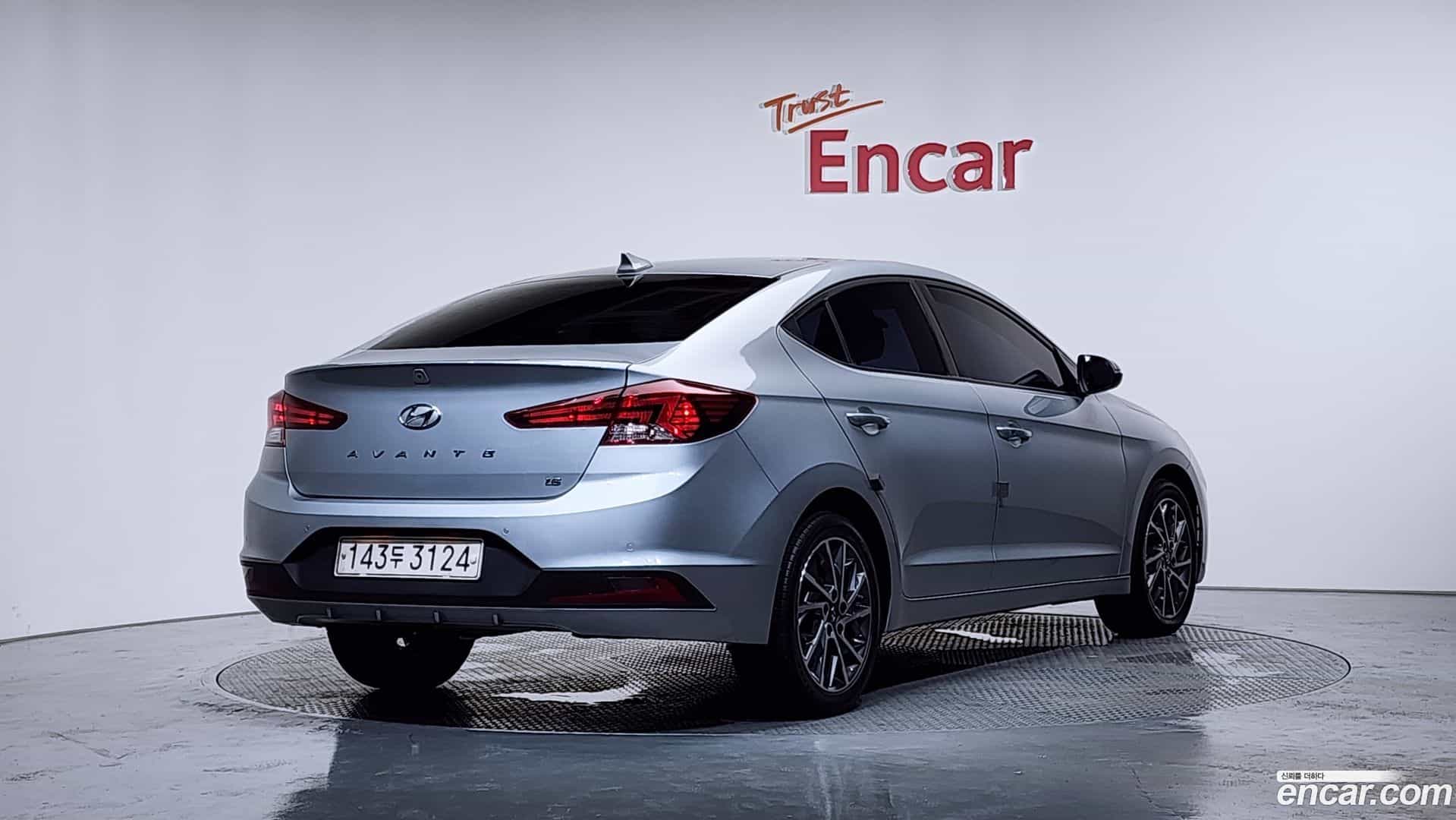 AVANTE Hyundai 2019.7-OUTER-002