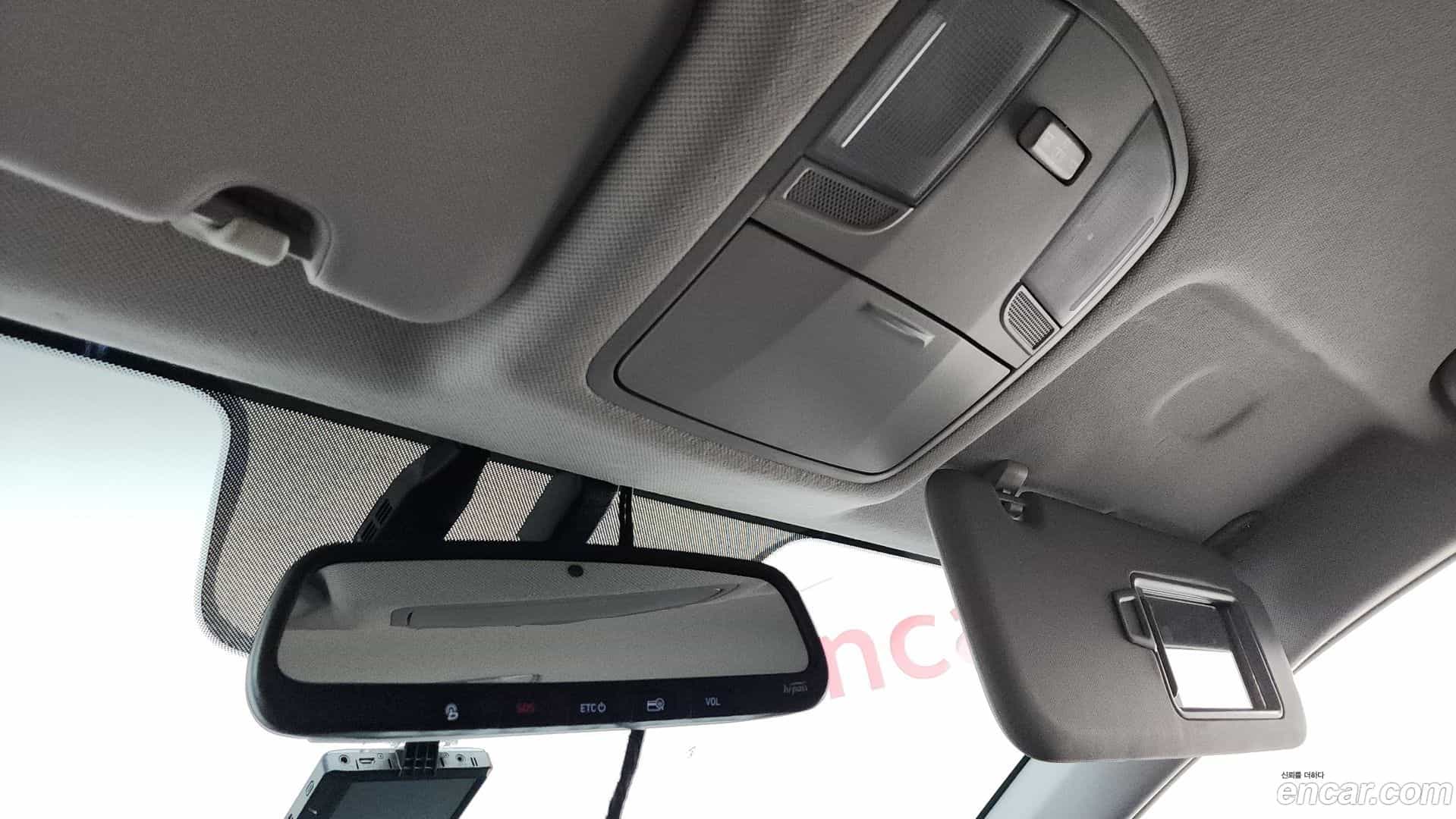 AVANTE Hyundai 2019.7-OPTION-024