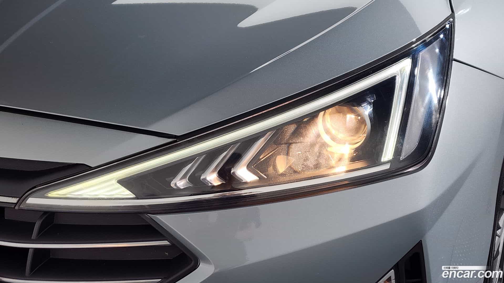 AVANTE Hyundai 2019.7-OUTER-032