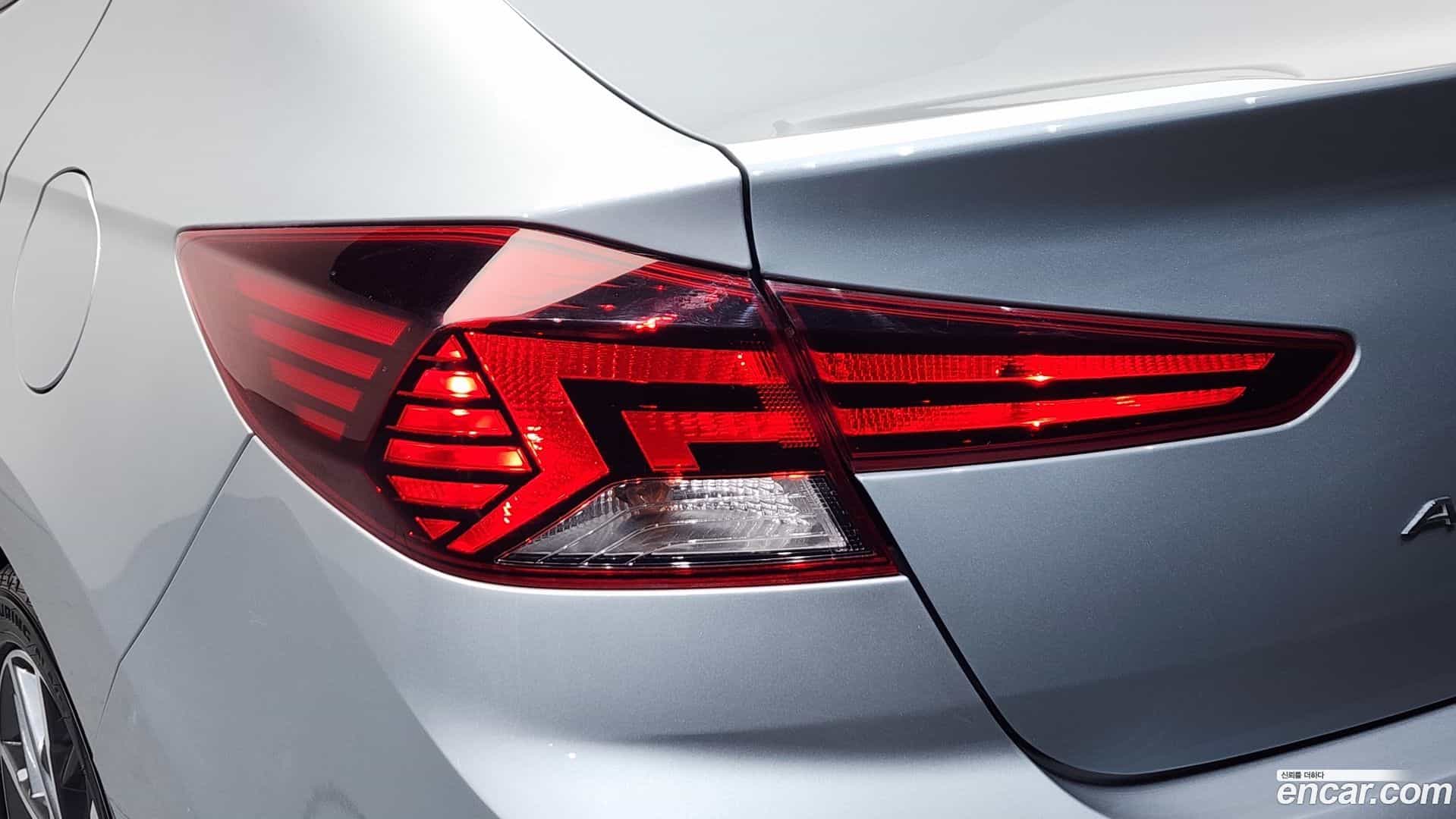 AVANTE Hyundai 2019.7-OUTER-033