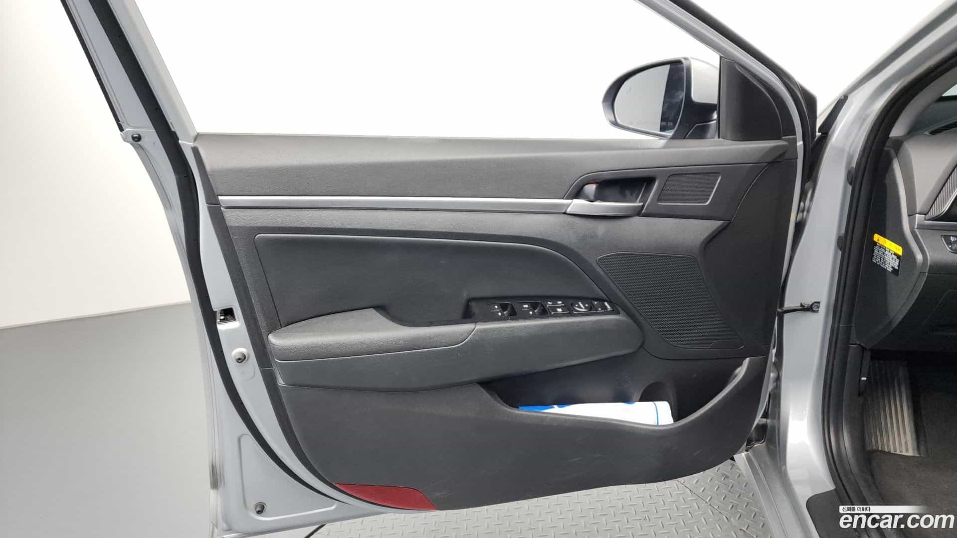 AVANTE Hyundai 2019.7-INNER-034