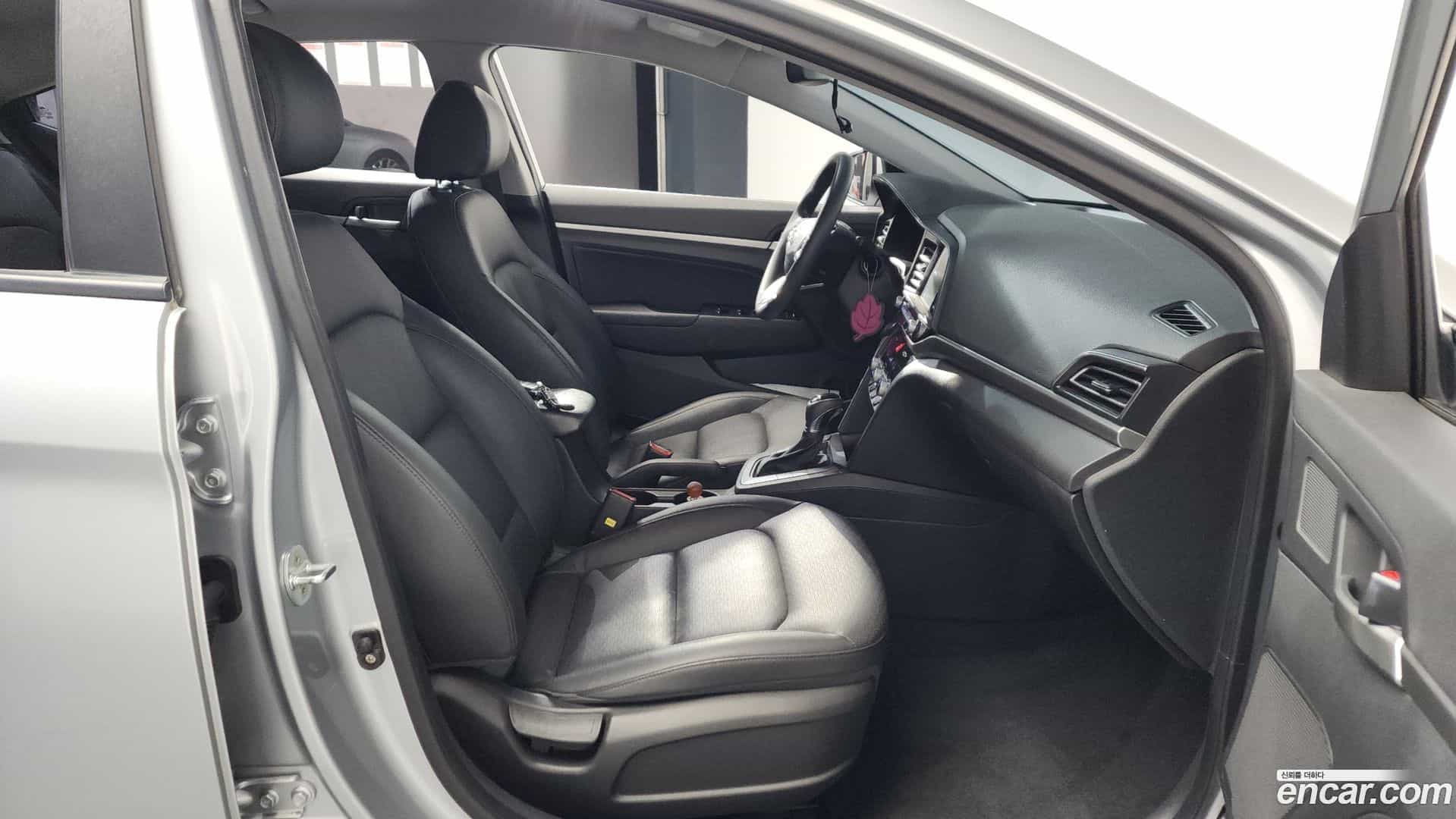 AVANTE Hyundai 2019.7-INNER-036