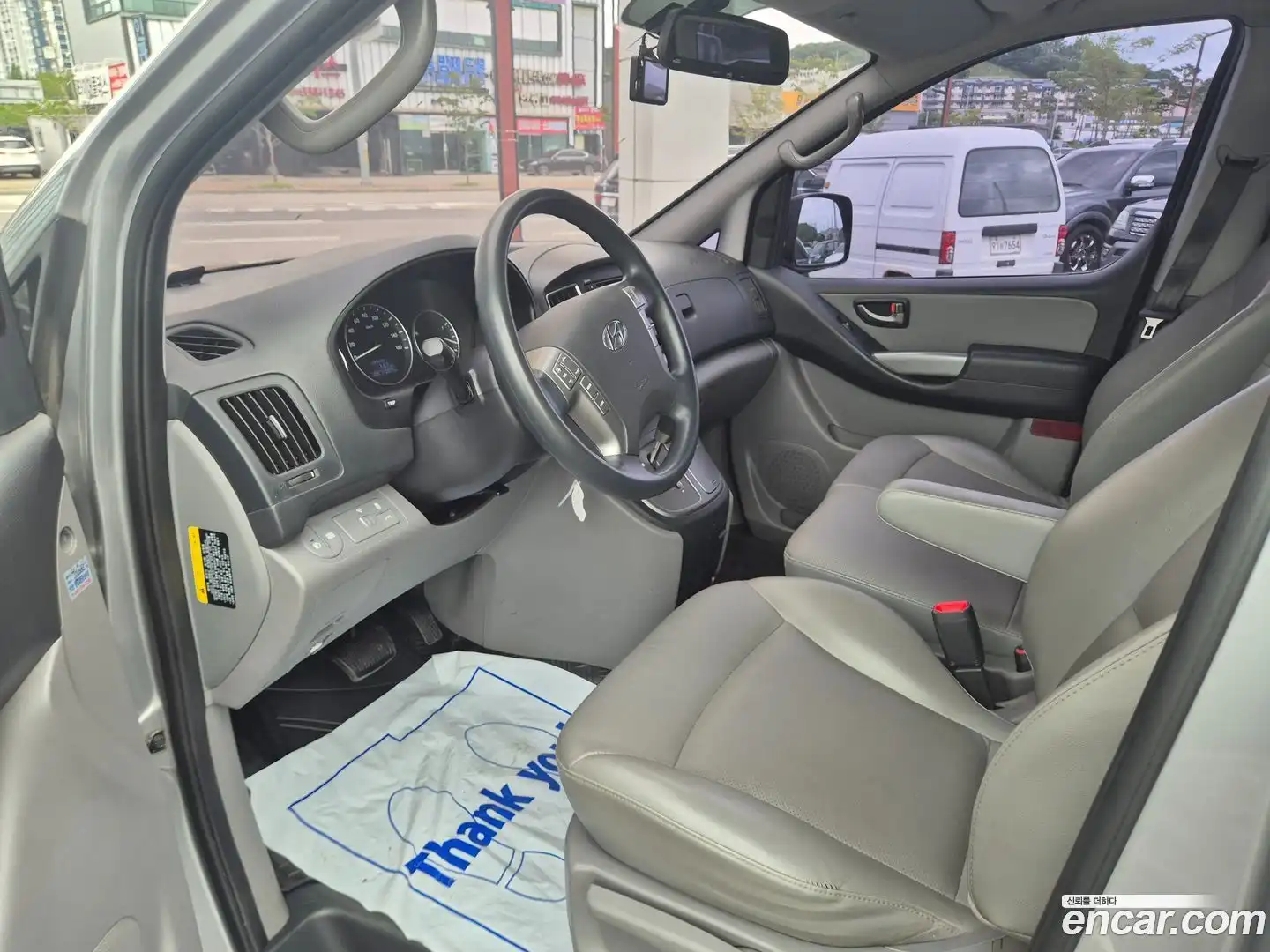 Starex Hyundai 2017.8-OPTION-015