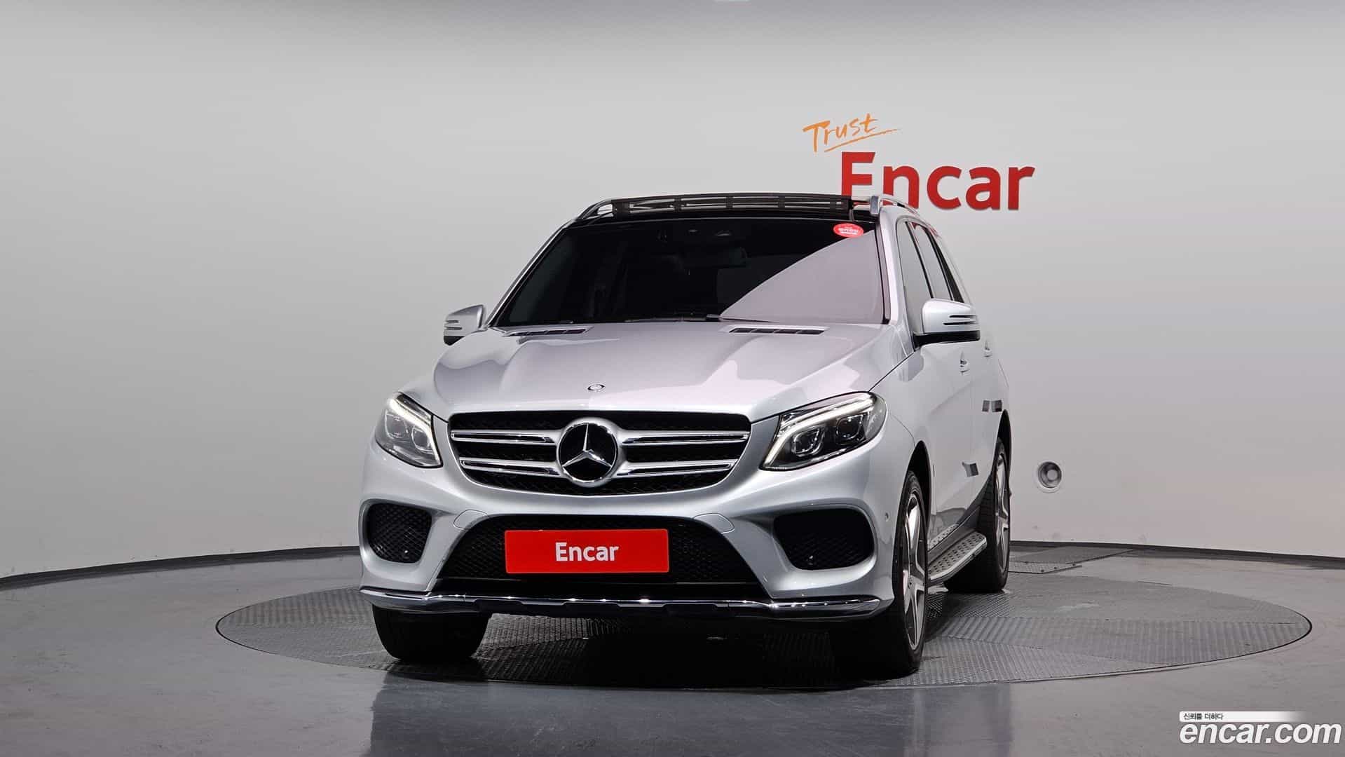 GLE-Class Mercedes-Benz 2016.7-OUTER-003