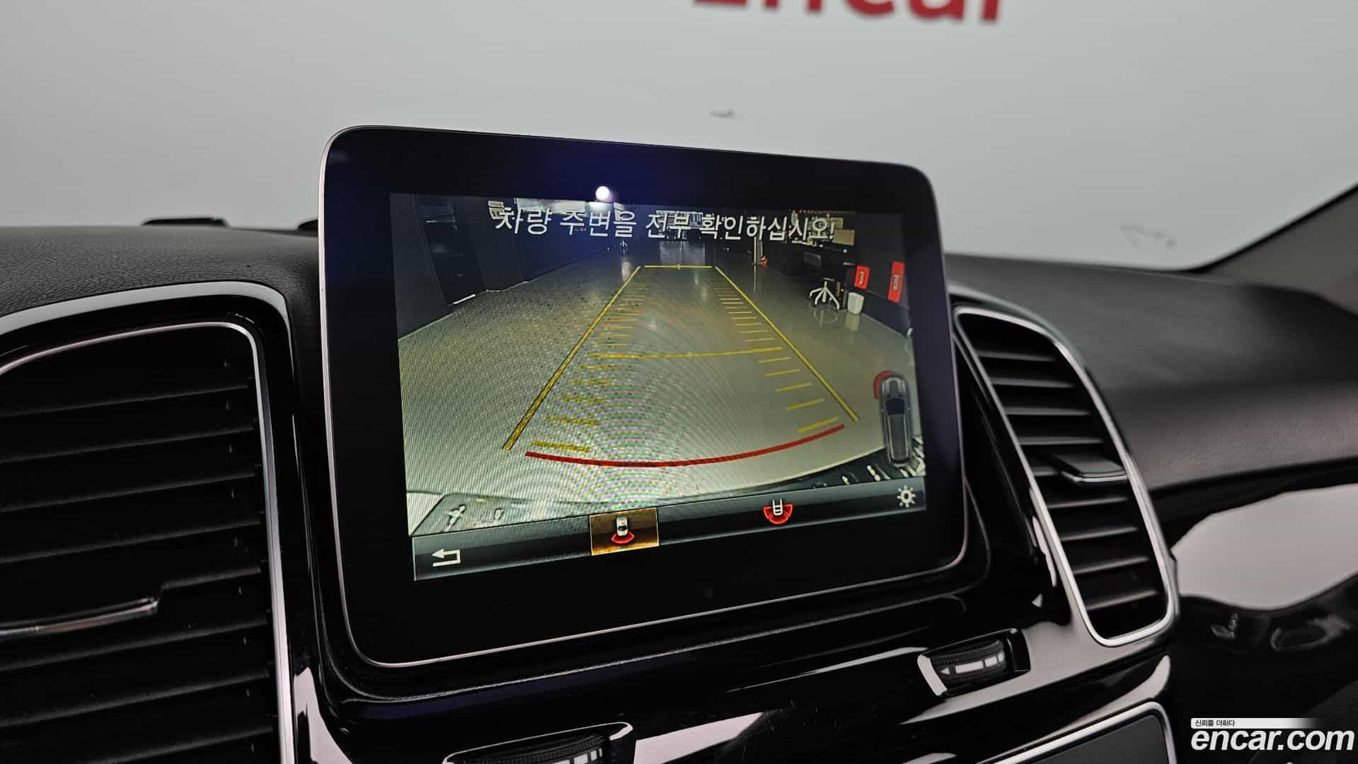 GLE-Class Mercedes-Benz 2016.7-OPTION-018
