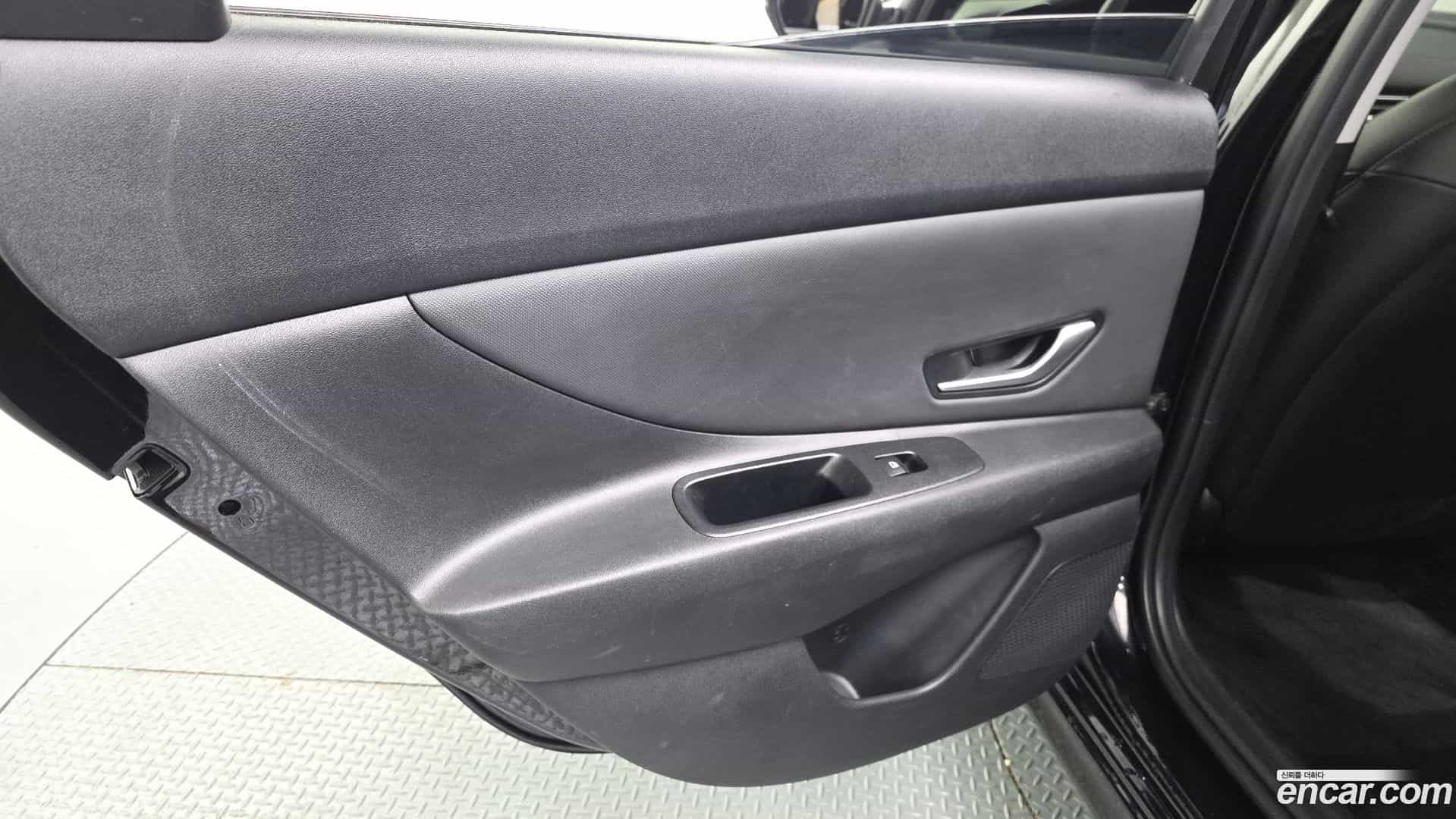AVANTE Hyundai 2023.5-INNER-035