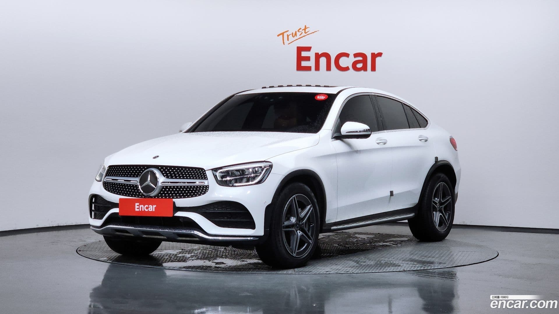 Main__Slider__Photo:GLC-Class Mercedes-Benz 2023.3-0