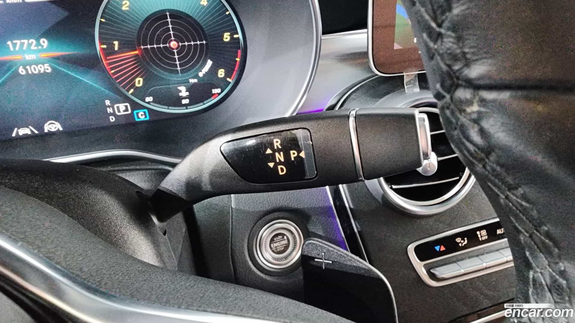 GLC-Class Mercedes-Benz 2023.3-INNER-009